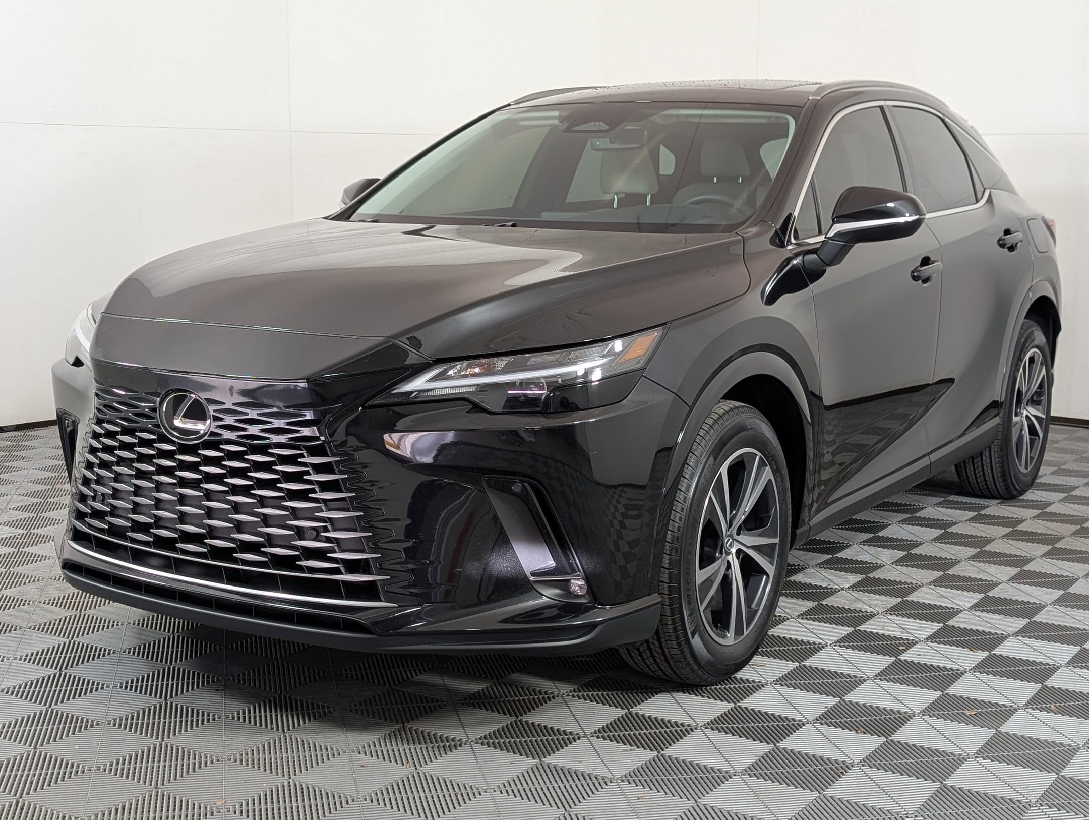 2024 Lexus RX 350's photo