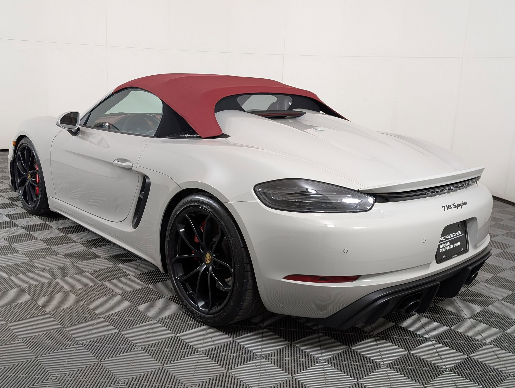 718 Spyder Roadster Convertible
