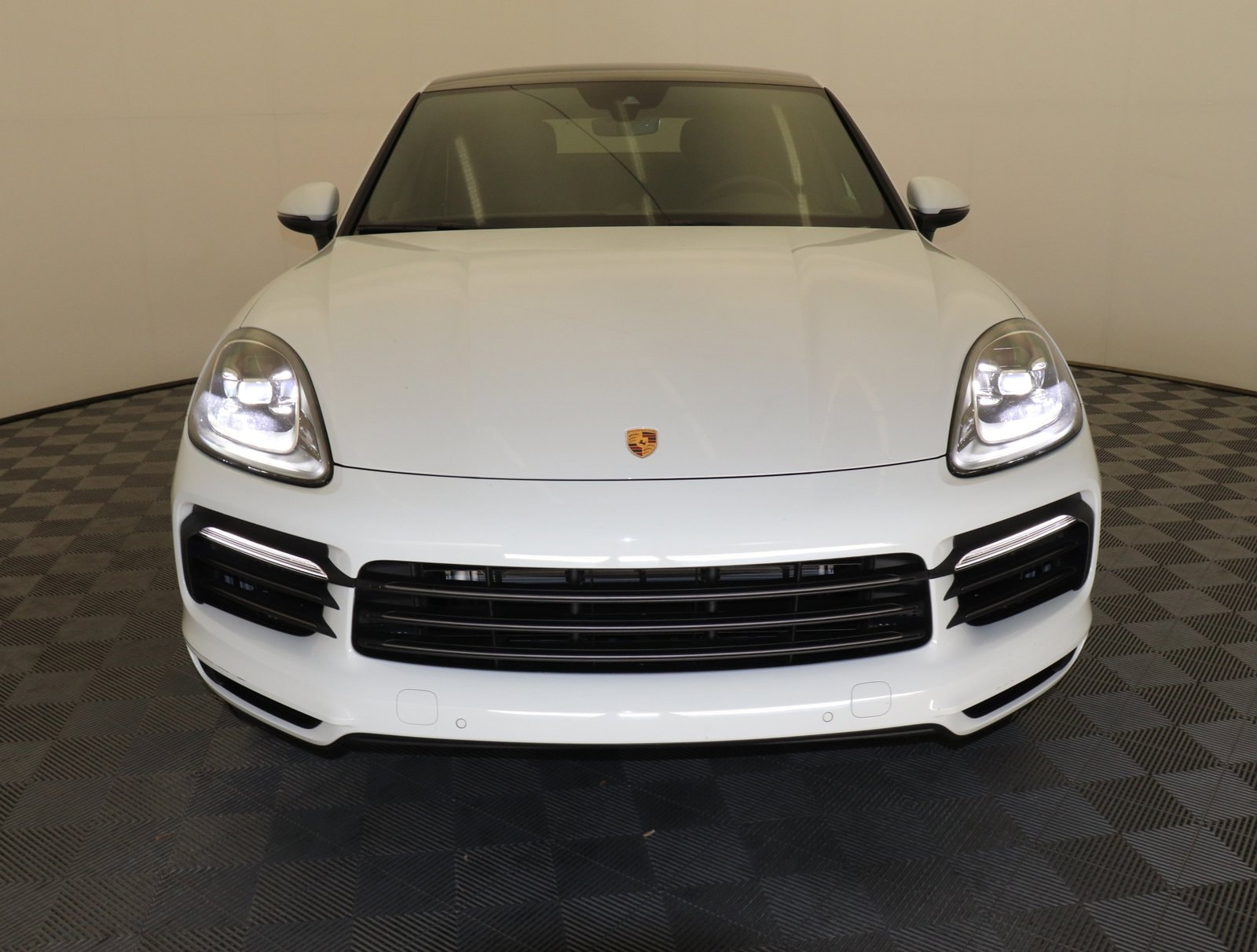 Certified 2022 Porsche Cayenne Coup Platinum Edition with VIN WP1BA2AY8NDA49743 for sale in Brentwood, TN