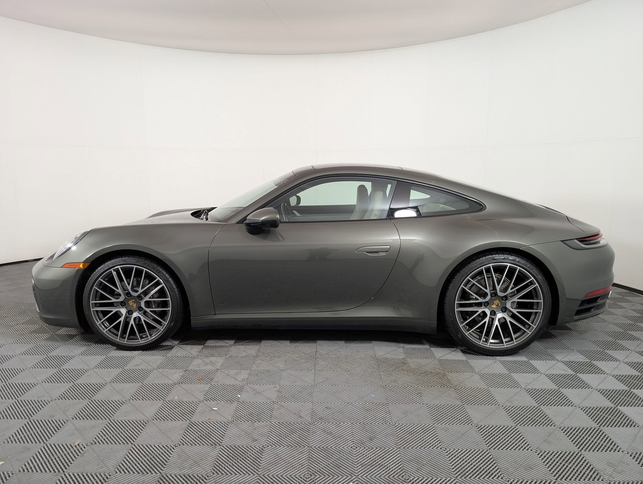 2021 Porsche 911 4 photo 2