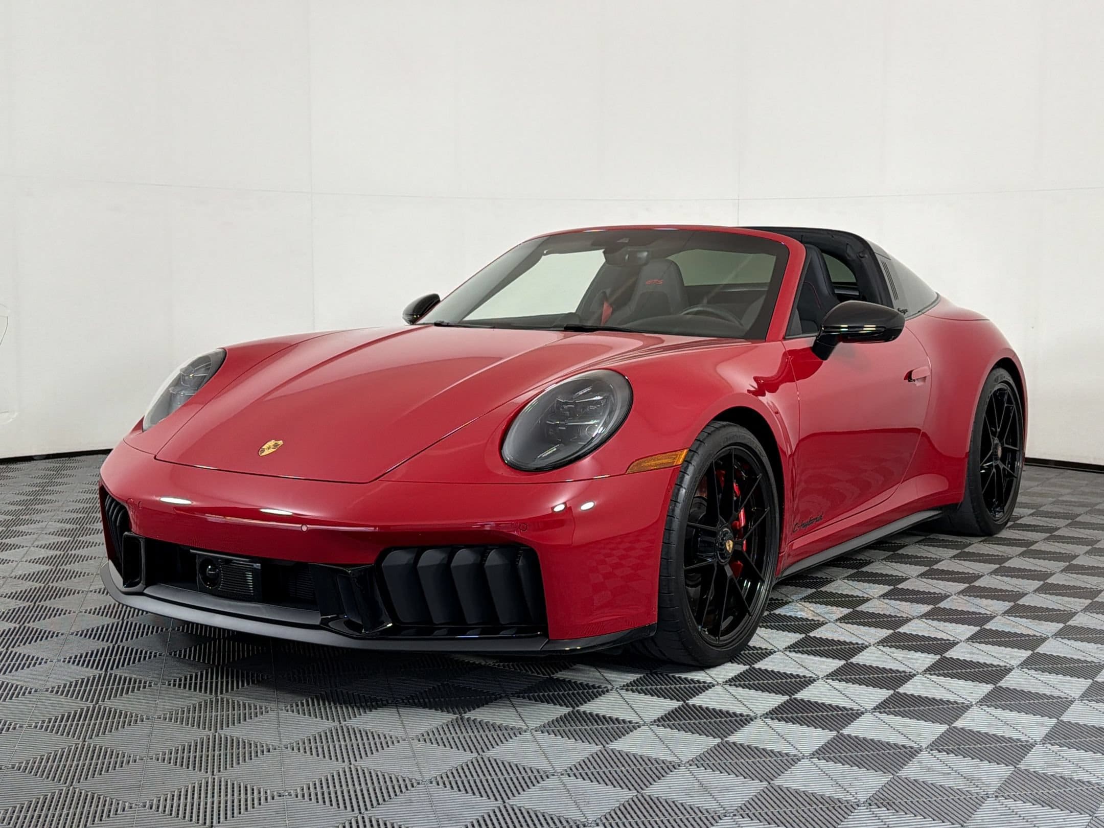 2025 Porsche 911 4 GTS Coupe 2025 Porsche 911 4 GTS Coupe