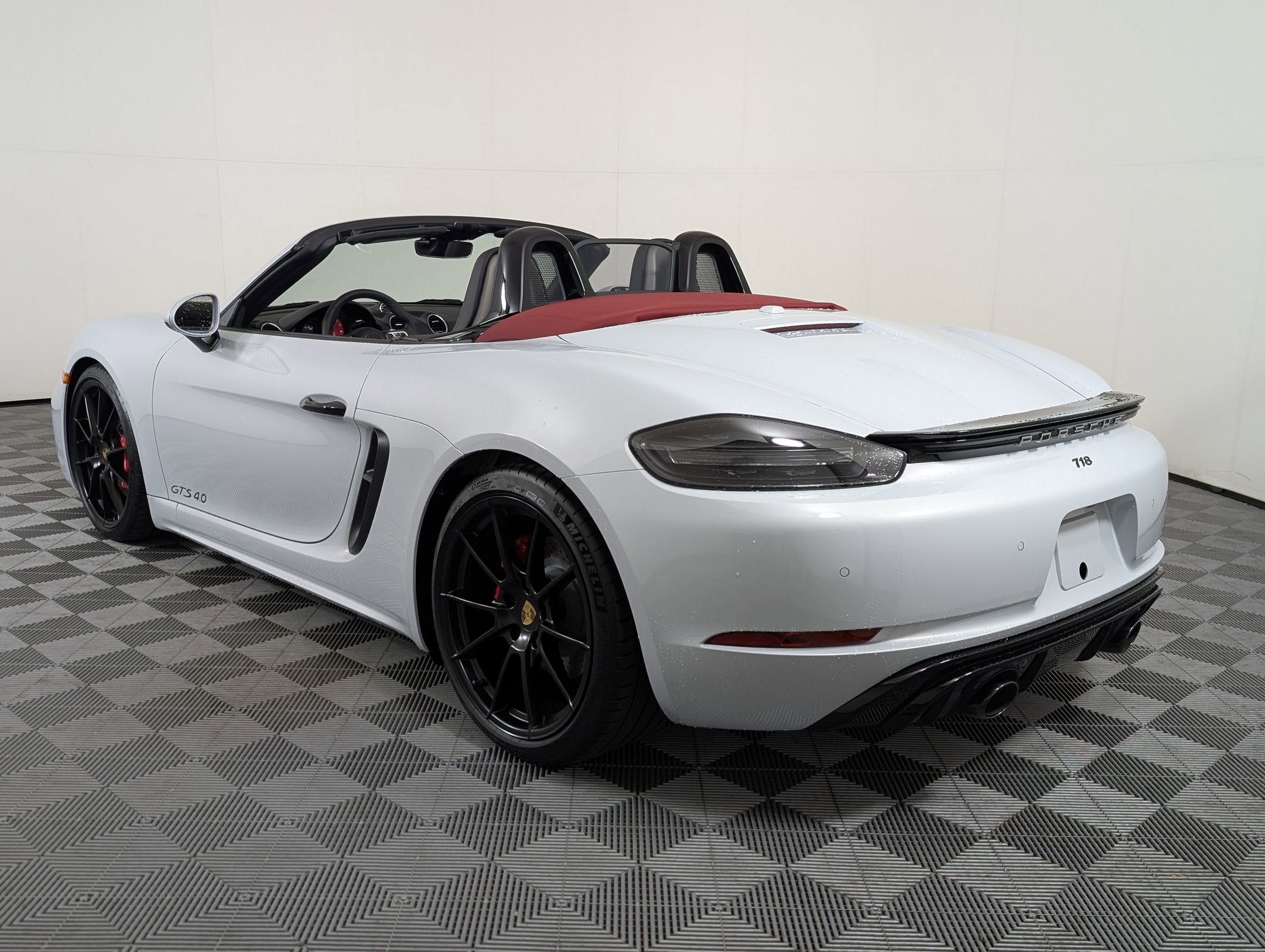 2025 Porsche Boxster GTS 4.0 photo 3