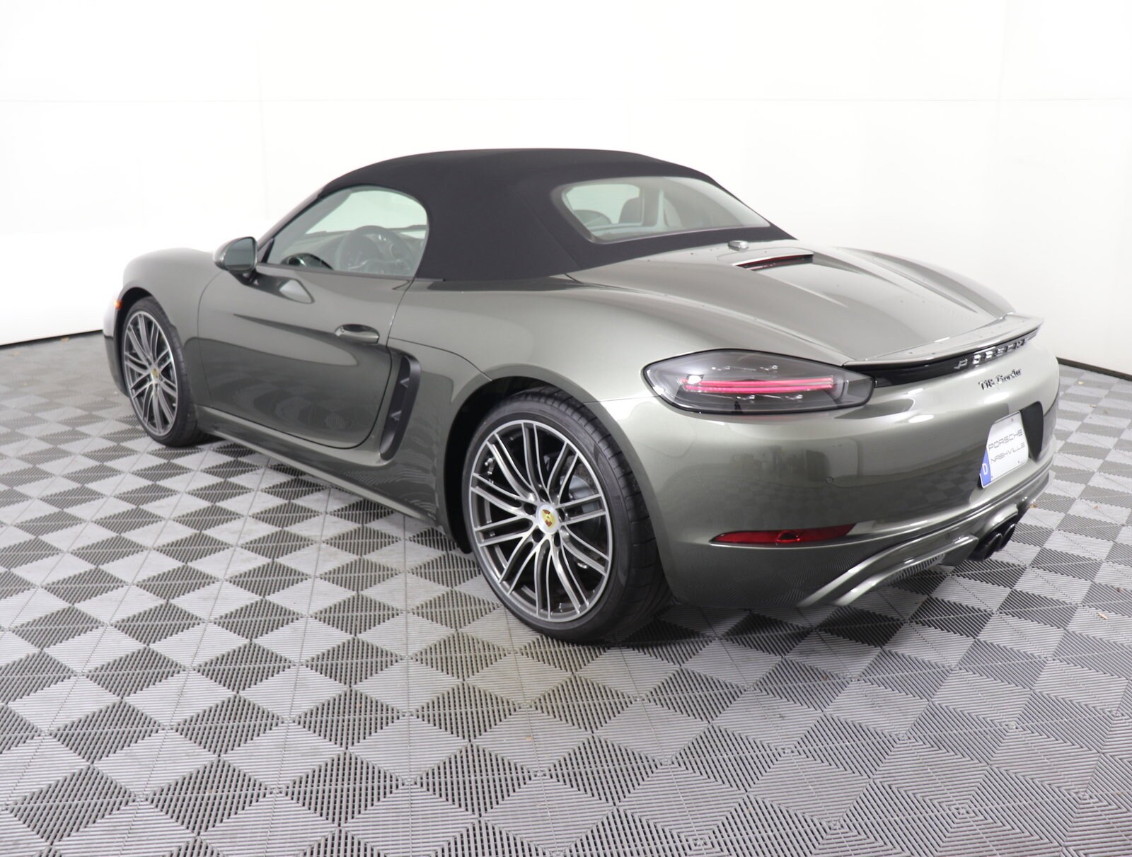 2025 Porsche Boxster photo 3