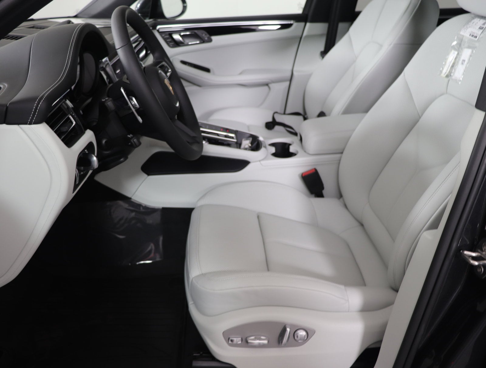 Porscheベア PORSCHE LIFF STYLE】 ◾︎モータースポーツベア フワフワで