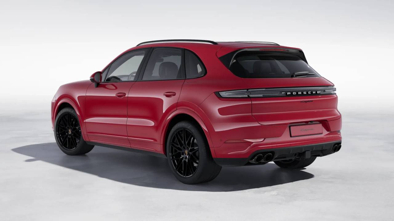 2026 Porsche Cayenne photo 3