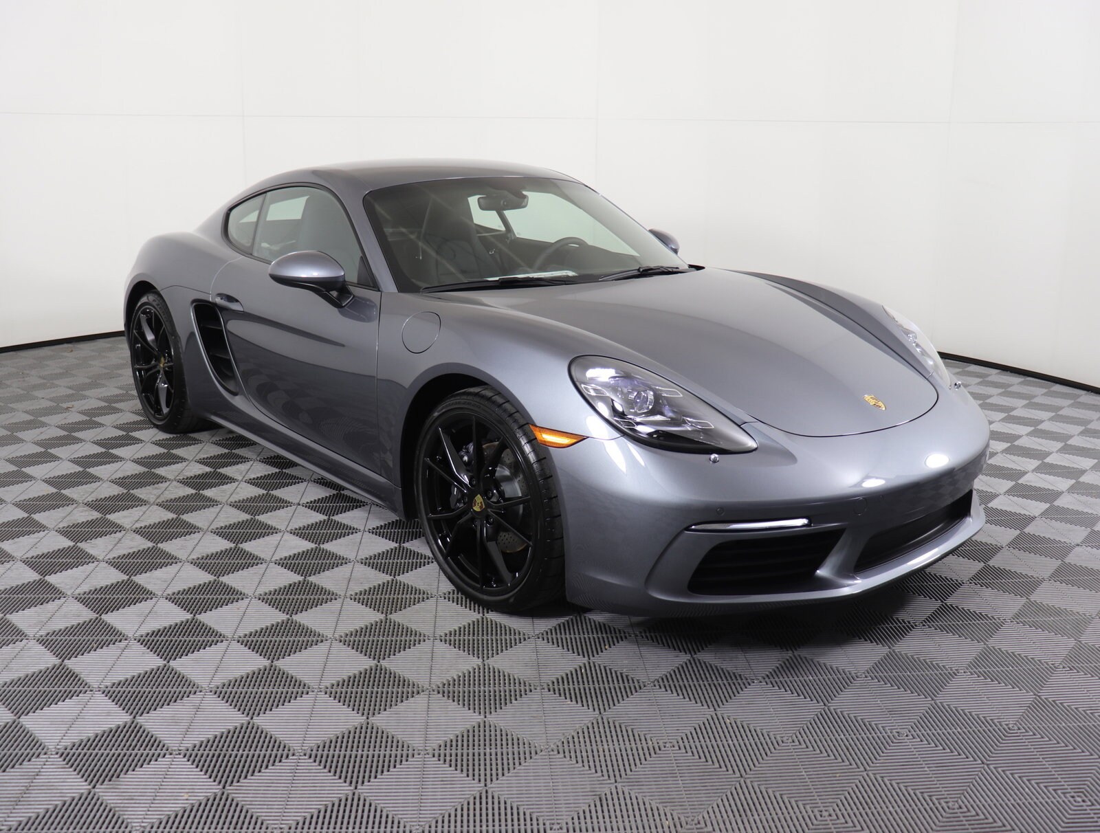 2025 Porsche Cayman Base S photo 3