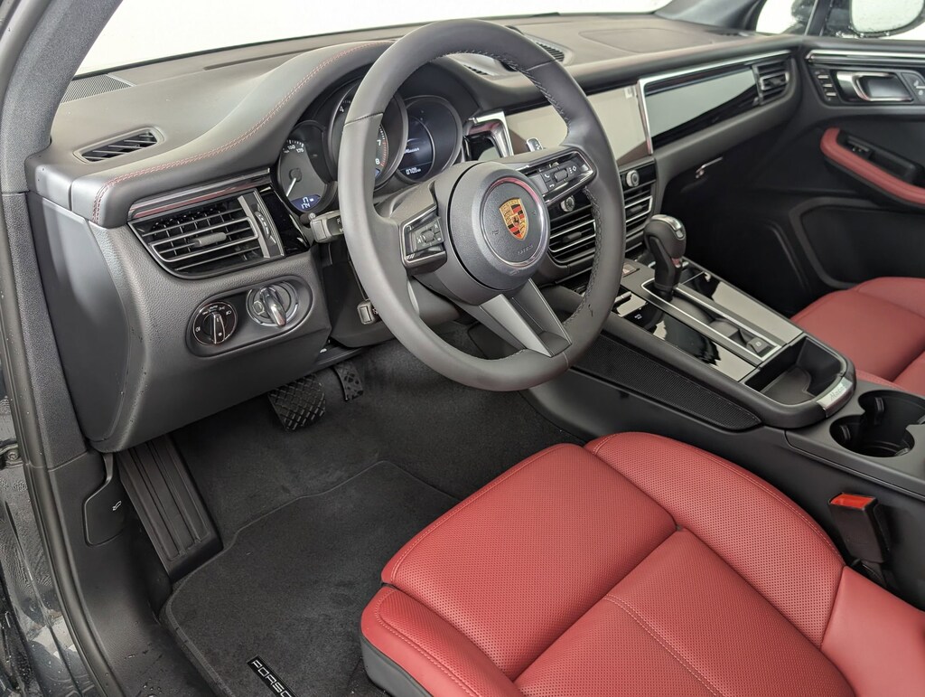 New 2026 Porsche Macan  SUV