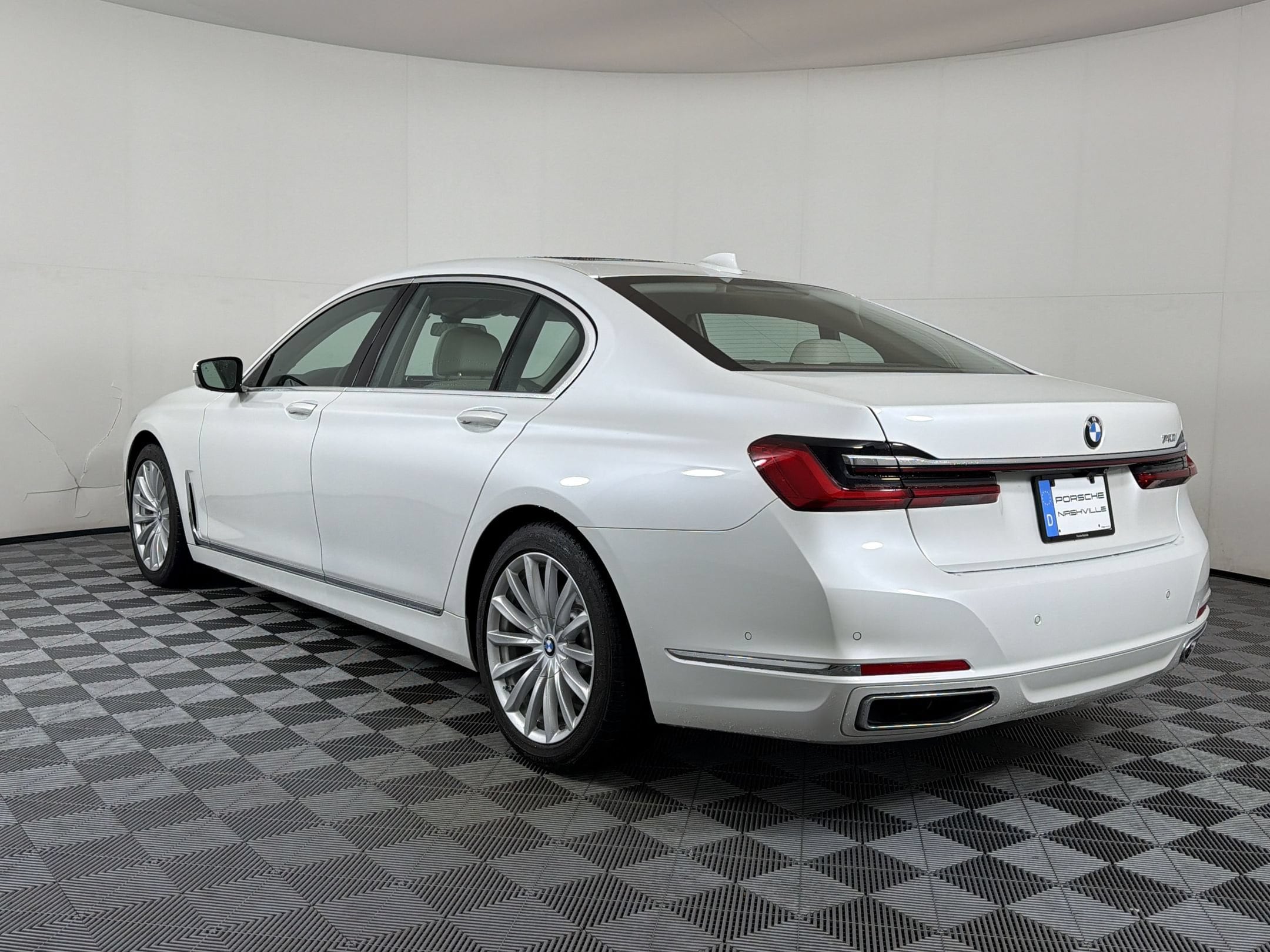 2020 BMW 7 Series 740i Sedan