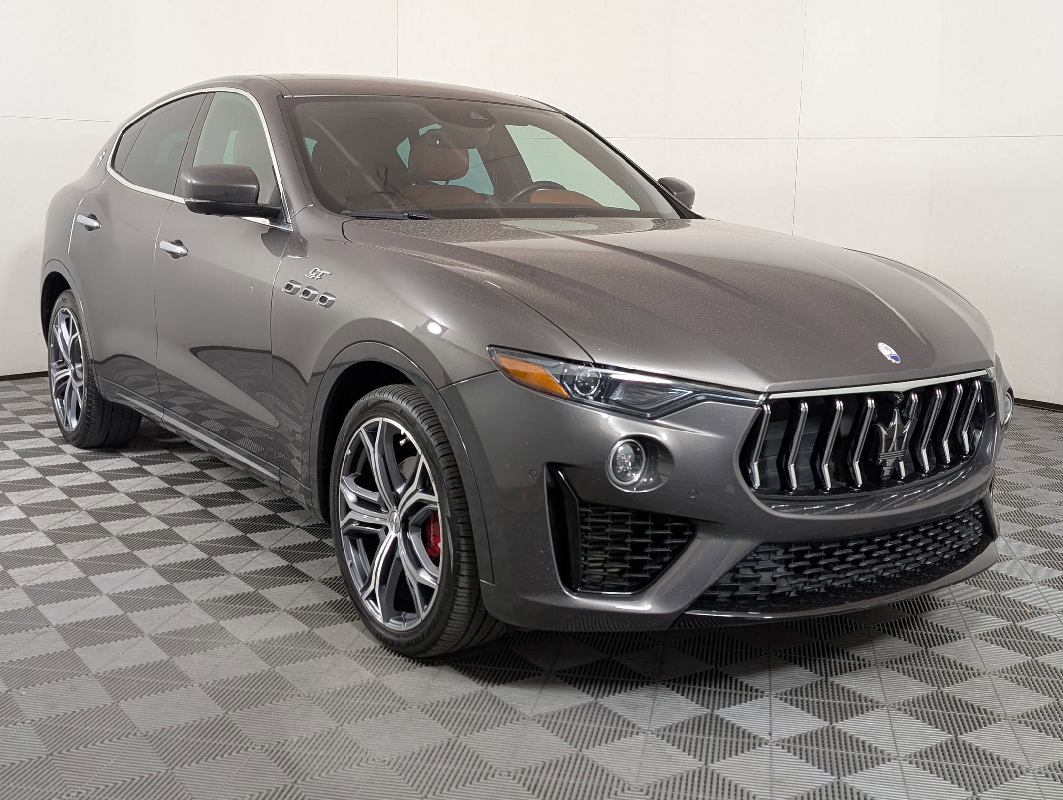 Levante GT SUV