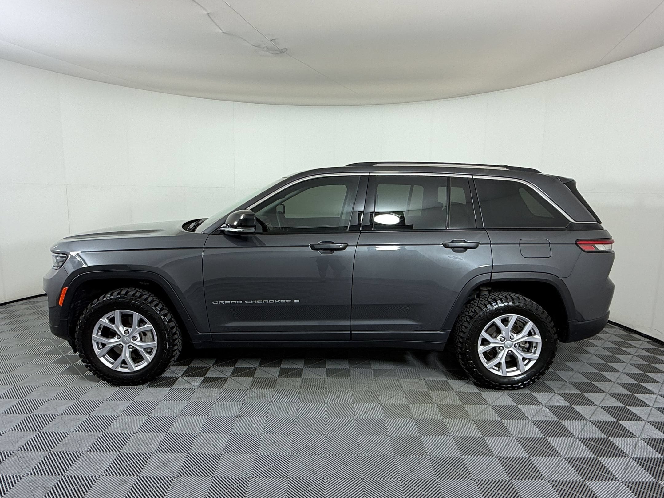 2022 Jeep Grand Cherokee Limited SUV