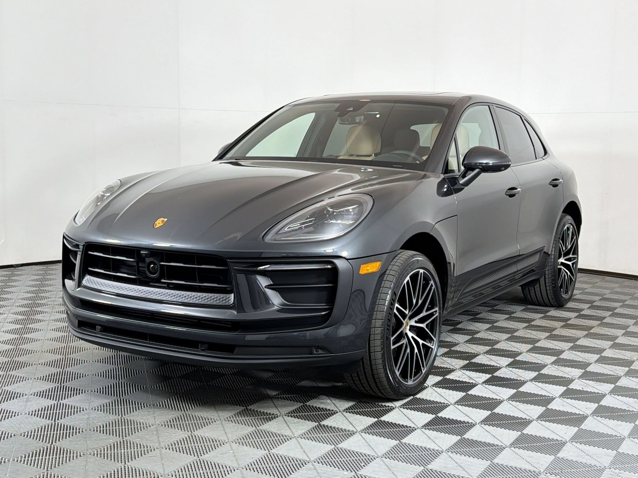 2026 Porsche Macan SUV 2026 Porsche Macan SUV