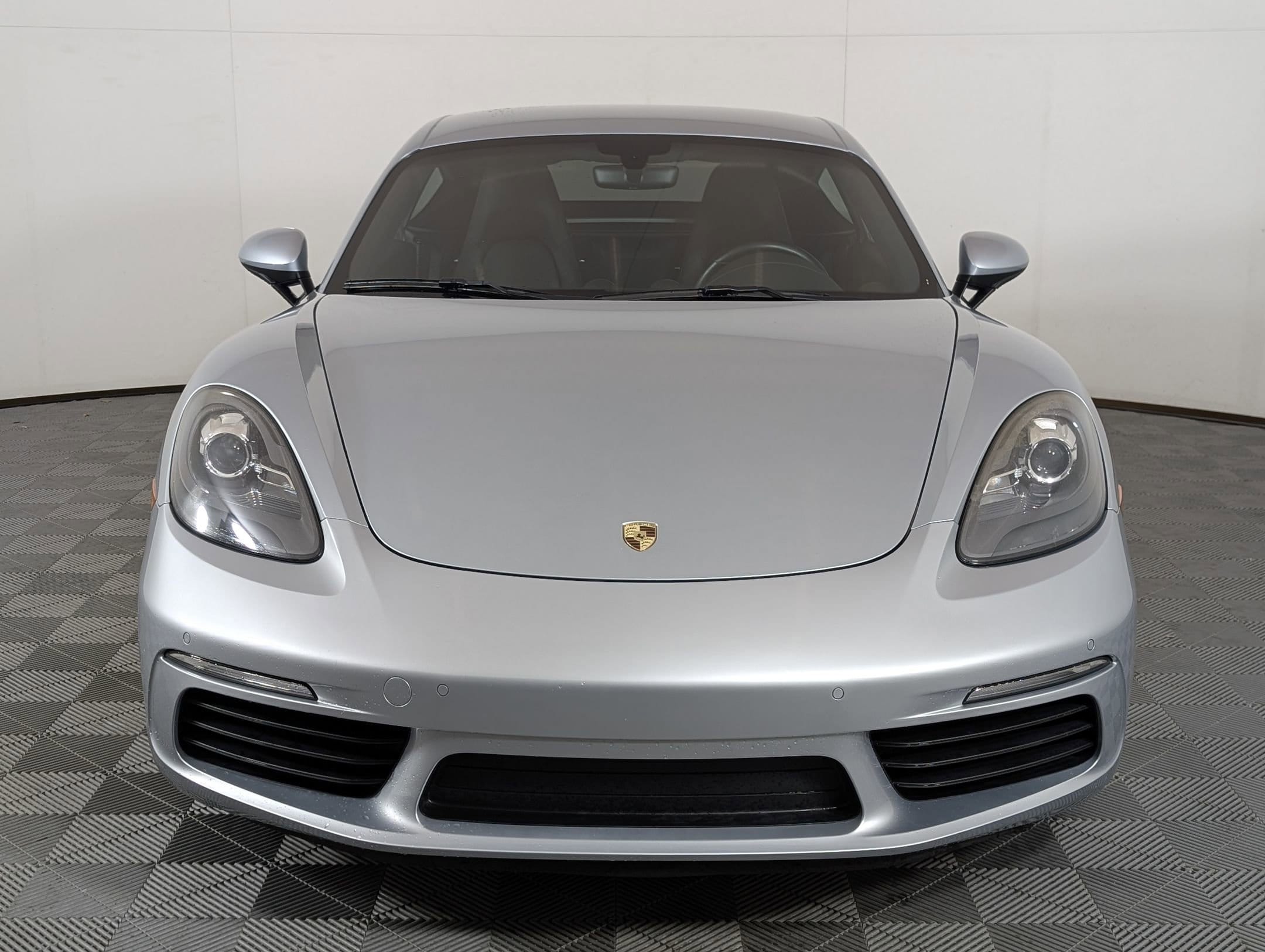718 Cayman Coupe