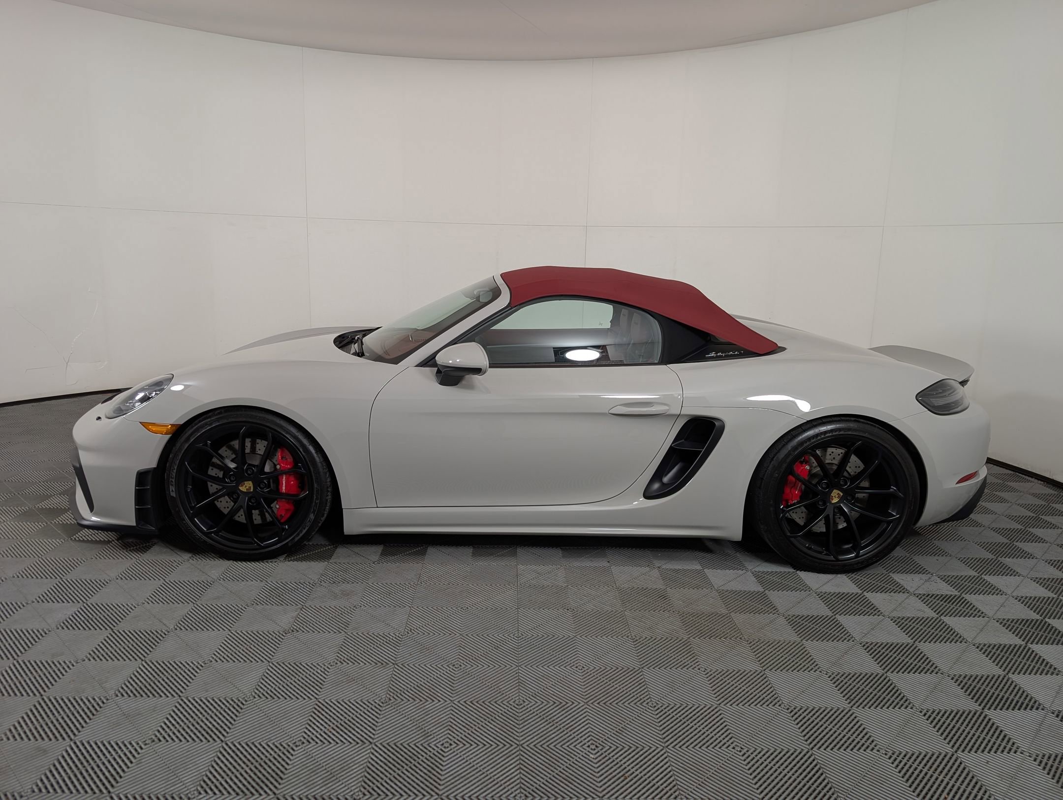 718 Spyder Roadster Convertible