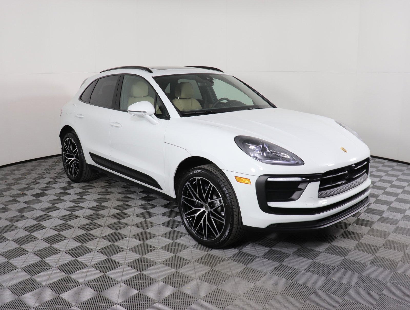 Used 2024 Porsche Macan Base with VIN WP1AA2A52RLB13238 for sale in Brentwood, TN