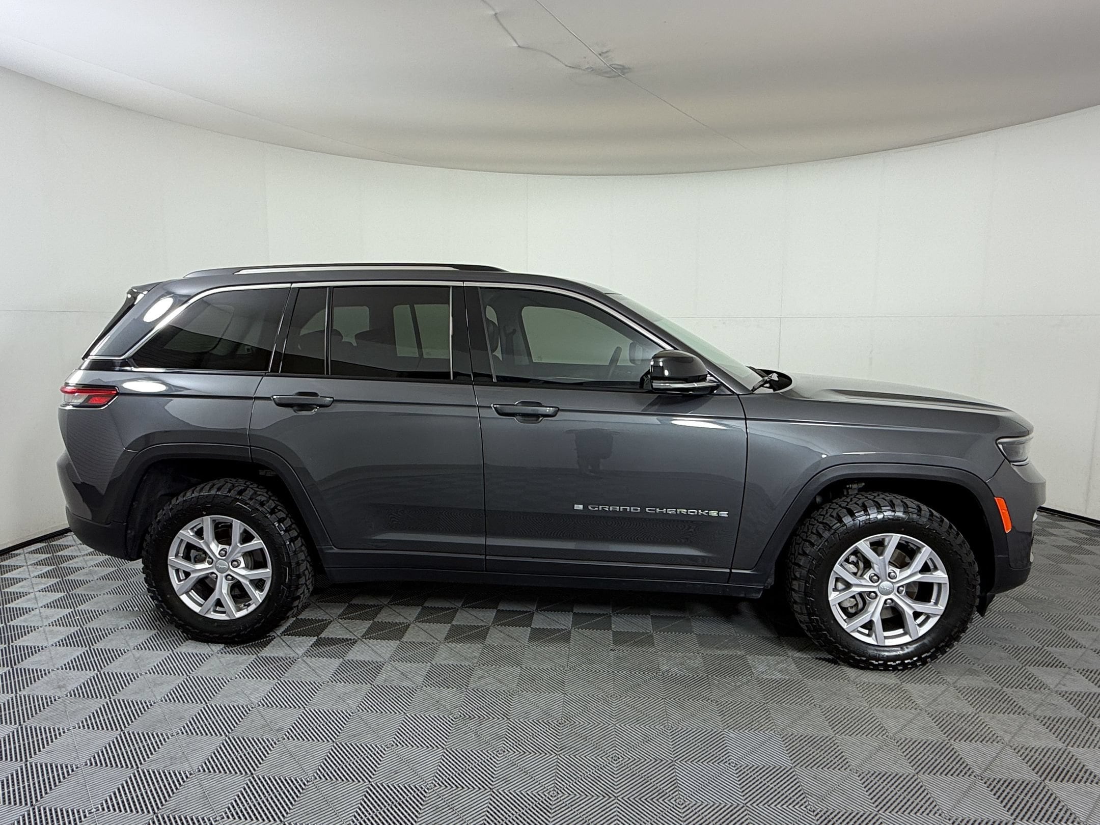 2022 Jeep Grand Cherokee Limited SUV