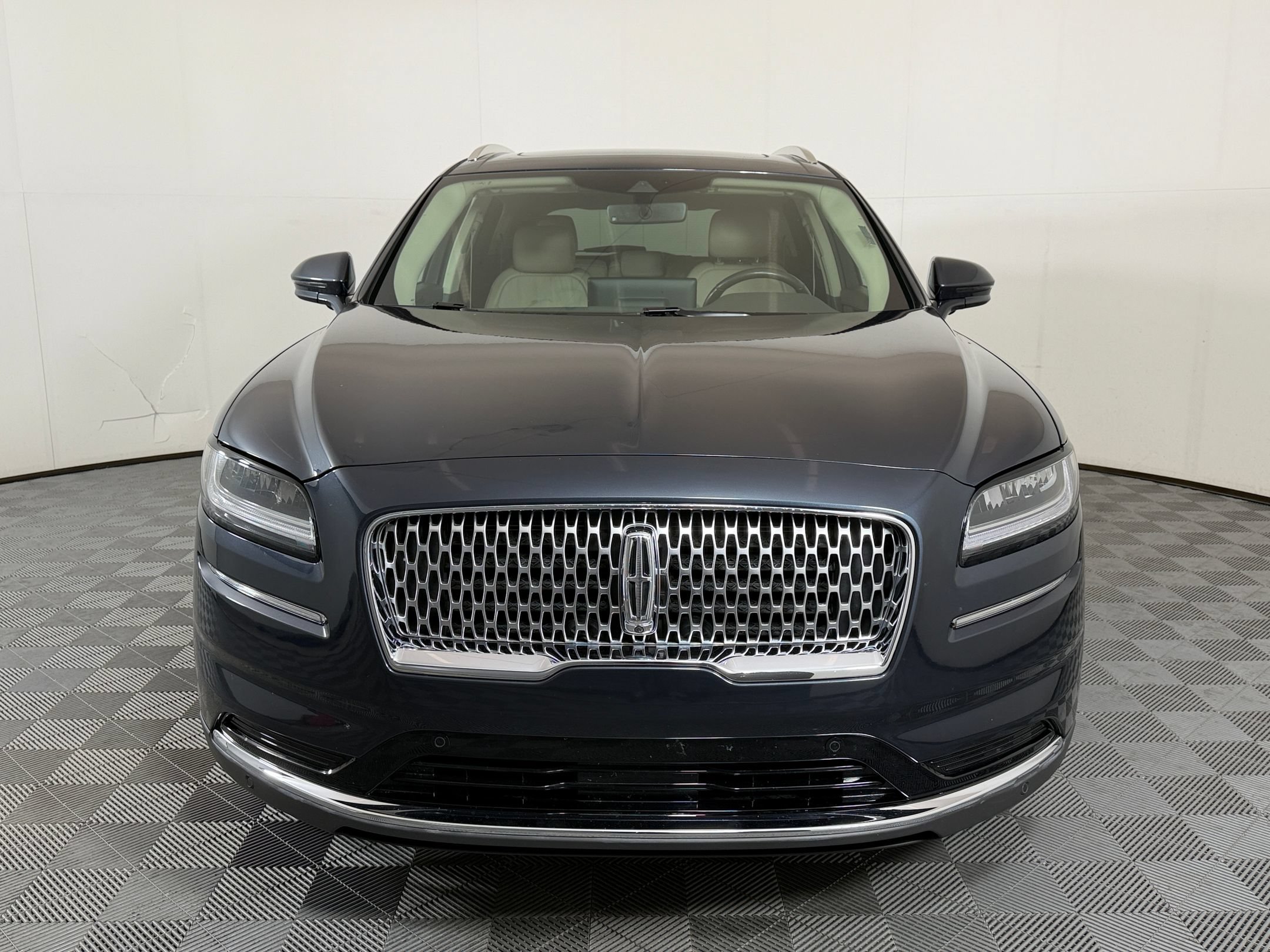 Nautilus Reserve SUV