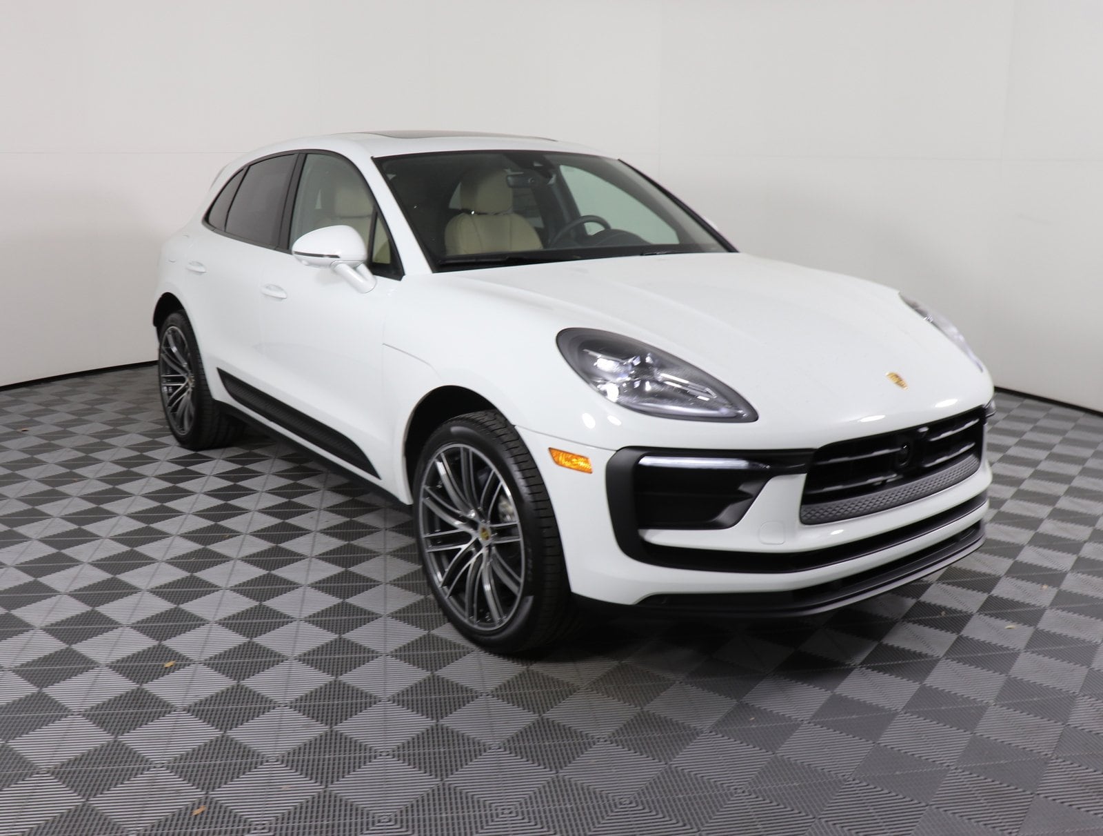 Used 2024 Porsche Macan Base with VIN WP1AA2A52RLB03826 for sale in Brentwood, TN