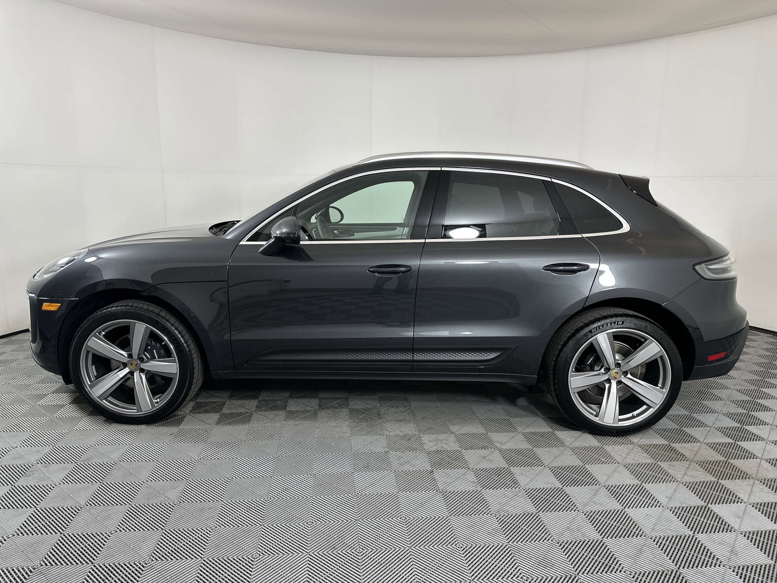 Used 2025 Porsche Macan Base with VIN WP1AA2A55SLB09514 for sale in Brentwood, TN