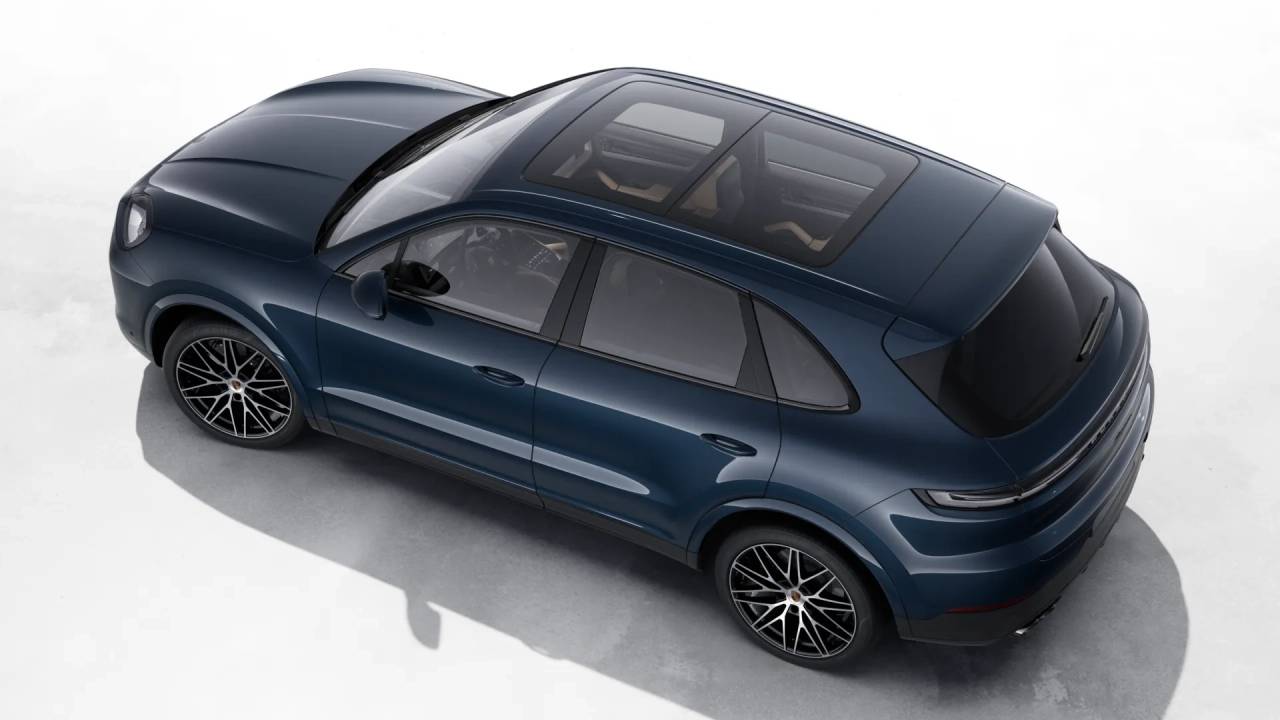 2026 Porsche Cayenne photo 4