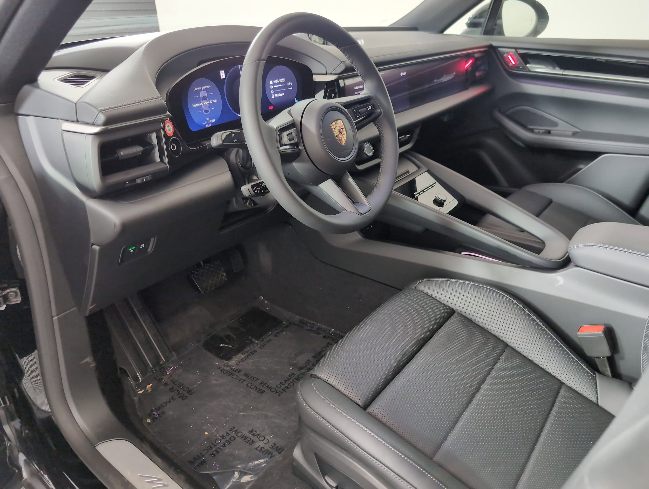 2025 Porsche Macan Electric 4 photo 4