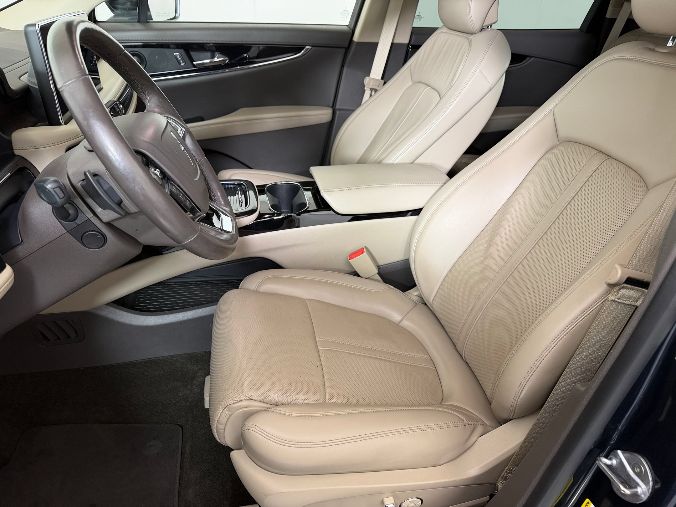 Nautilus Reserve SUV