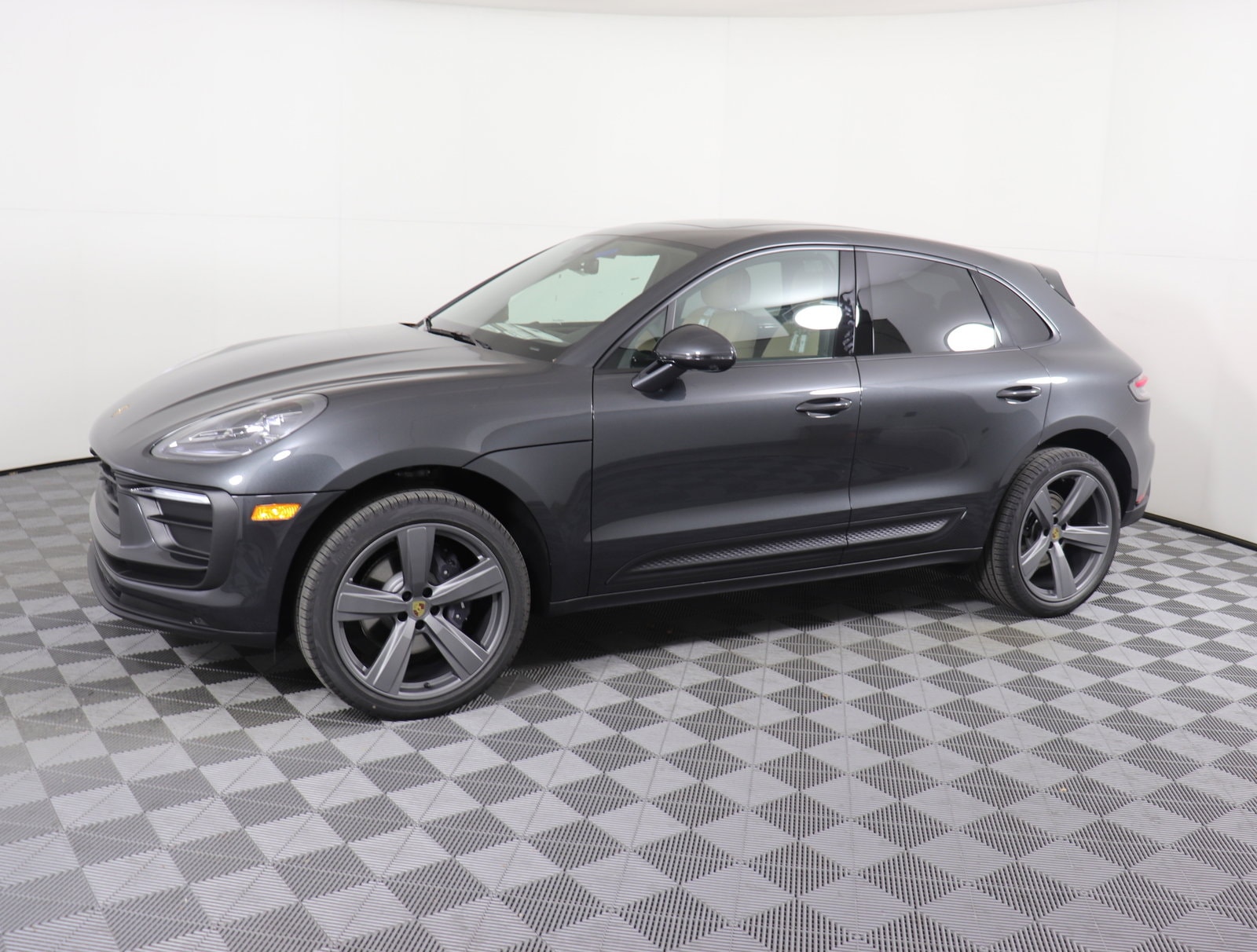 Used 2025 Porsche Macan Base with VIN WP1AA2A50SLB05354 for sale in Brentwood, TN