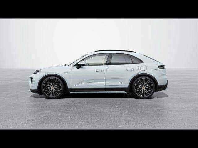 Used 2025 Porsche Macan Base with VIN WP1AA2XA1SL001702 for sale in Brentwood, TN