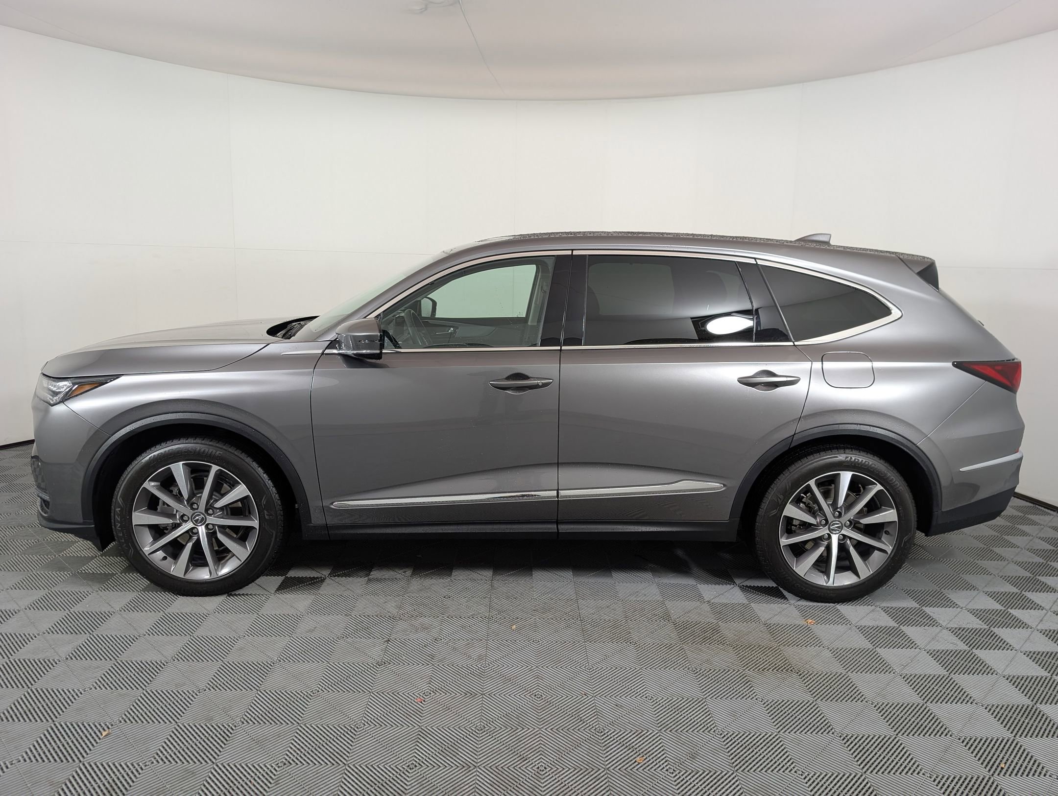 2025 Acura MDX Sport Technology photo 2