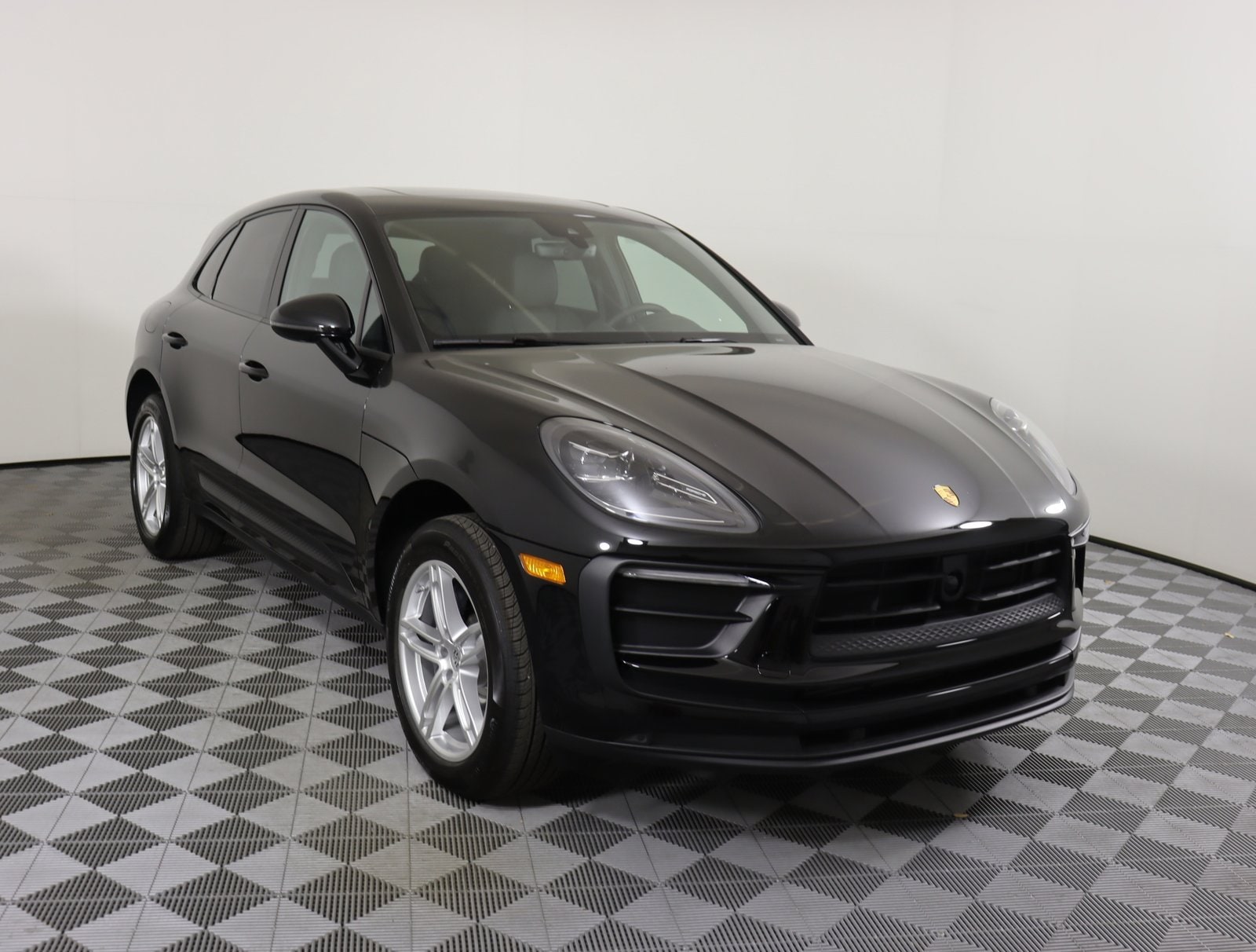 Used 2024 Porsche Macan Base with VIN WP1AA2A54RLB03083 for sale in Brentwood, TN