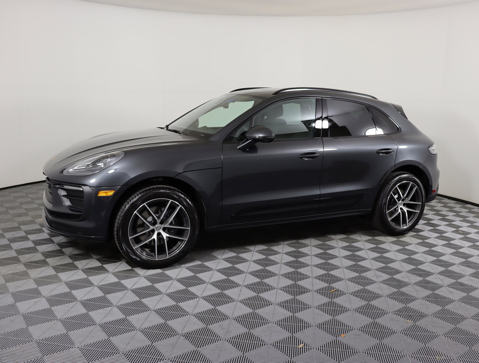 Used 2025 Porsche Macan T with VIN WP1AA2A55SLB02952 for sale in Brentwood, TN