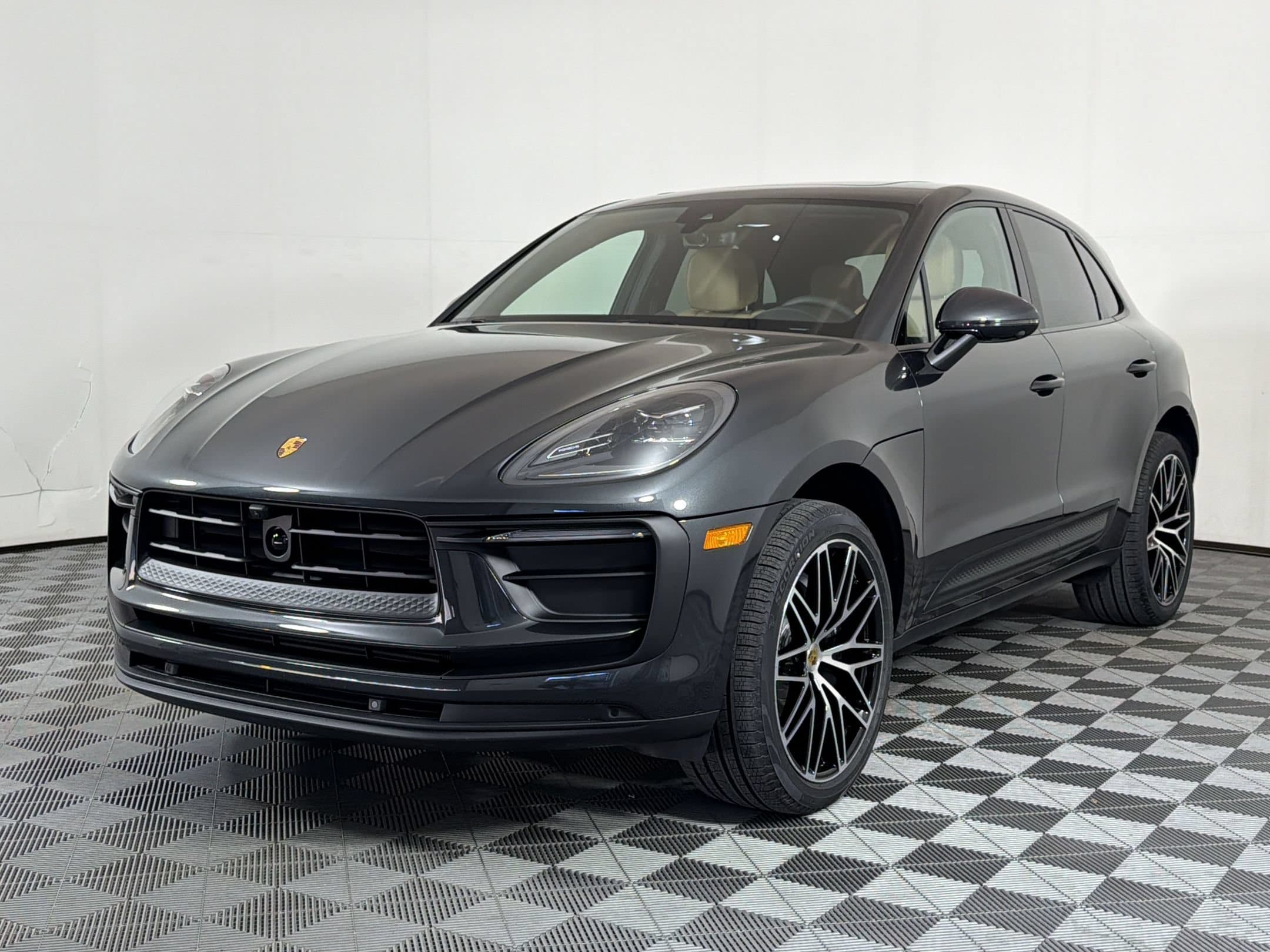 2026 Porsche Macan SUV 2026 Porsche Macan SUV