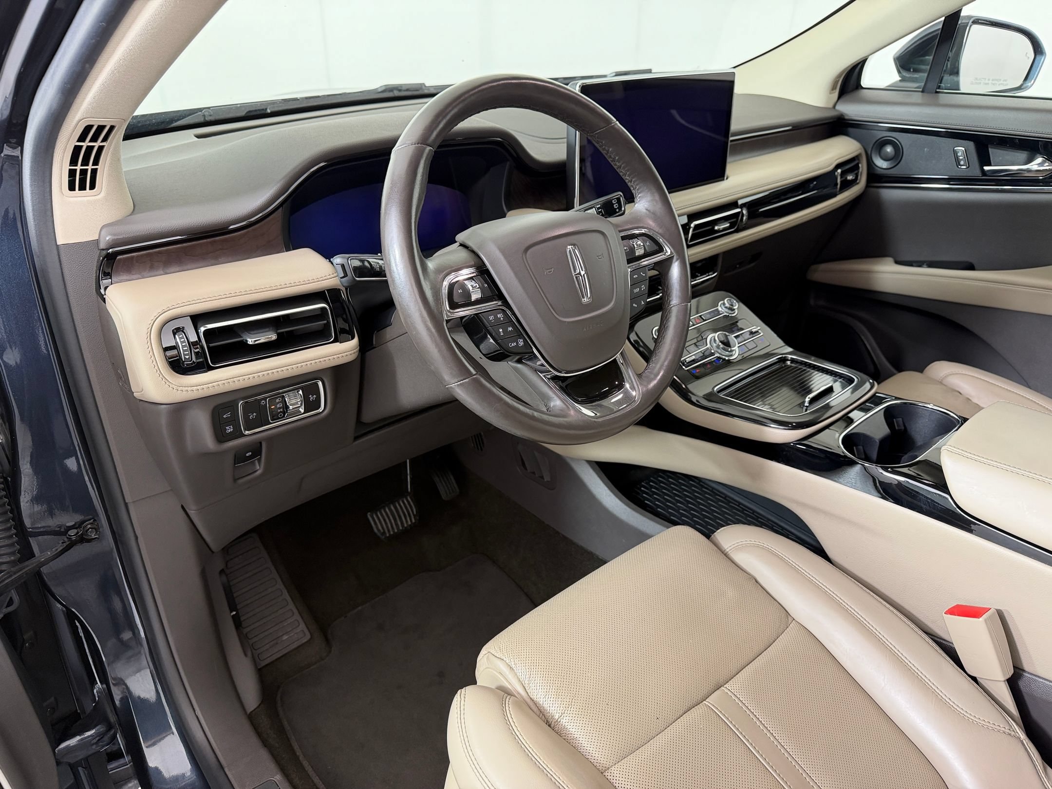 Nautilus Reserve SUV