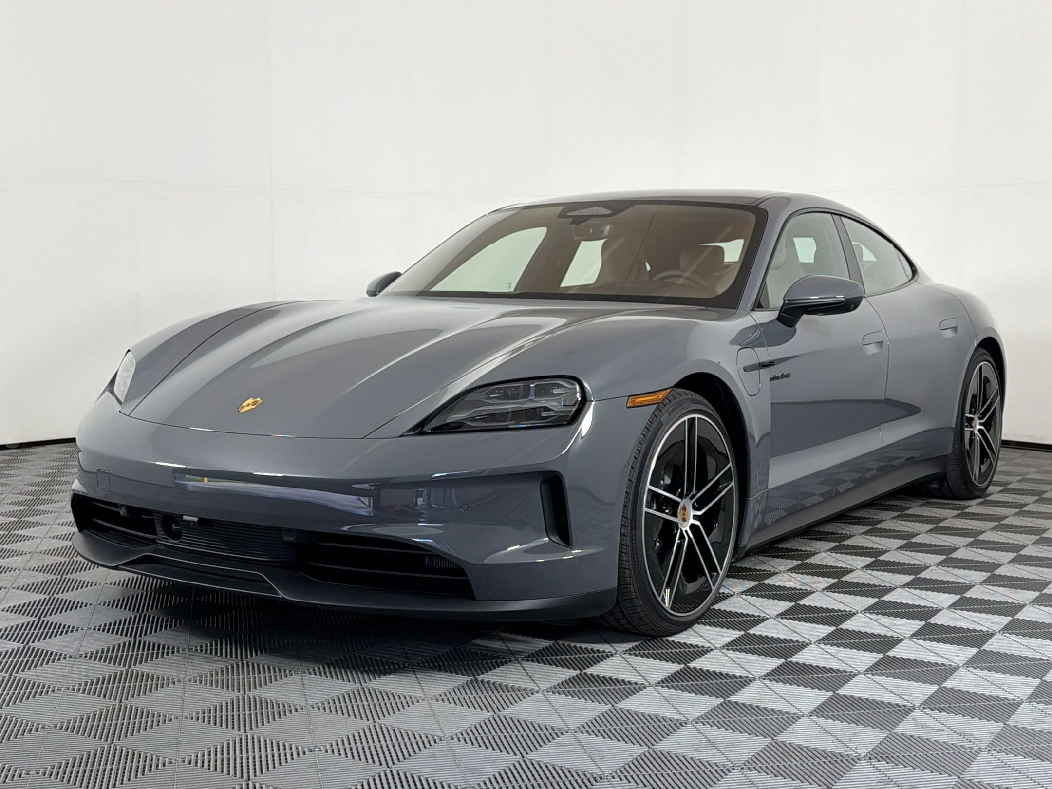 2026 Porsche Taycan 4 Sedan 2026 Porsche Taycan 4 Sedan