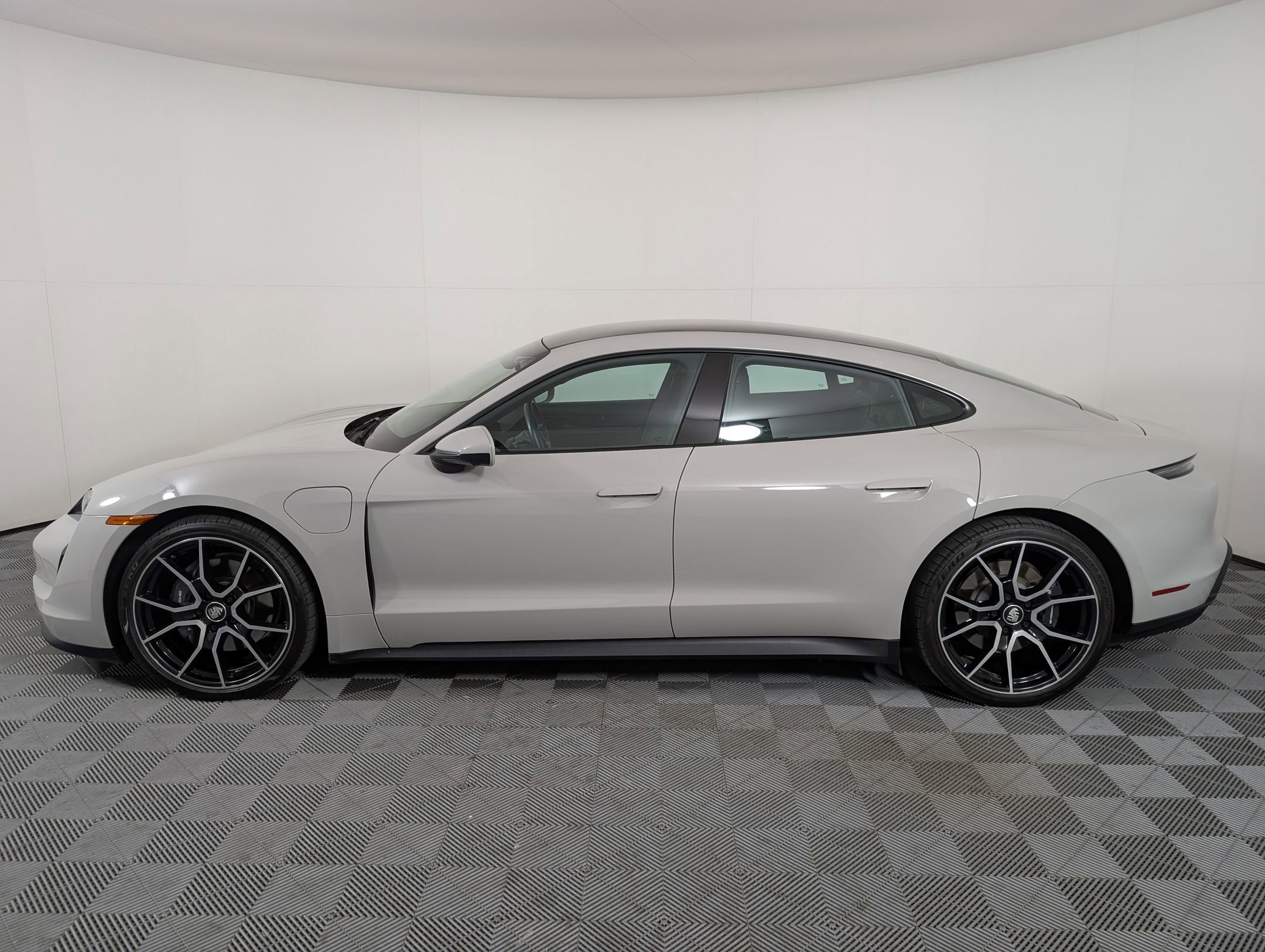 Certified 2022 Porsche Taycan Base with VIN WP0AA2Y17NSA17841 for sale in Brentwood, TN
