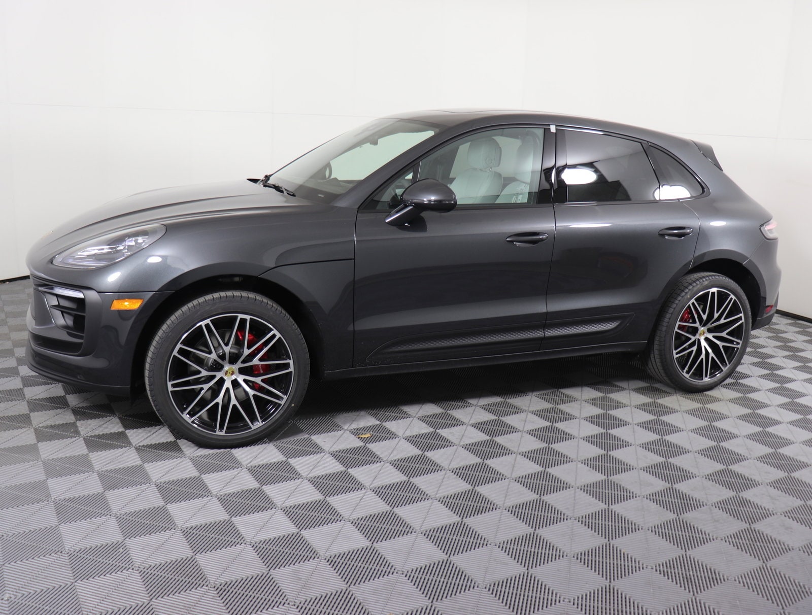 Used 2025 Porsche Macan S with VIN WP1AG2A54SLB41143 for sale in Brentwood, TN