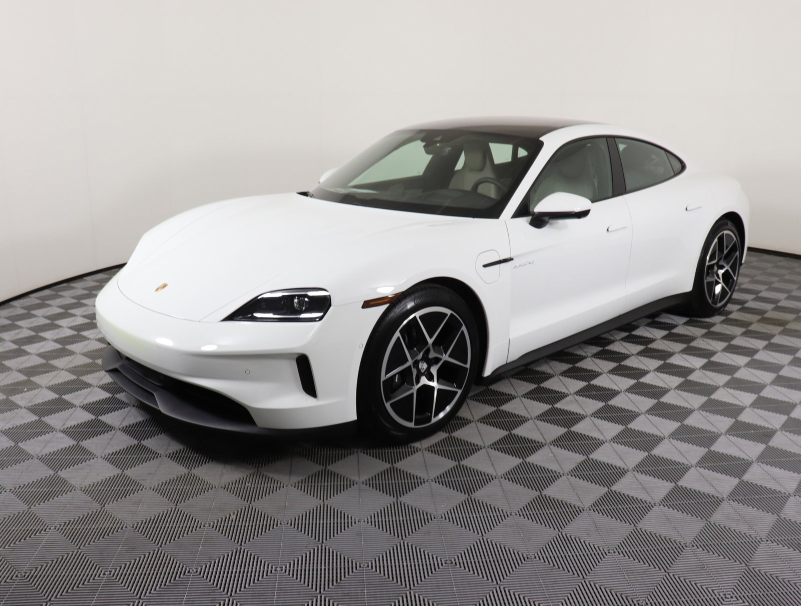 Used 2025 Porsche Taycan Base with VIN WP0AA2Y18SSA08674 for sale in Brentwood, TN