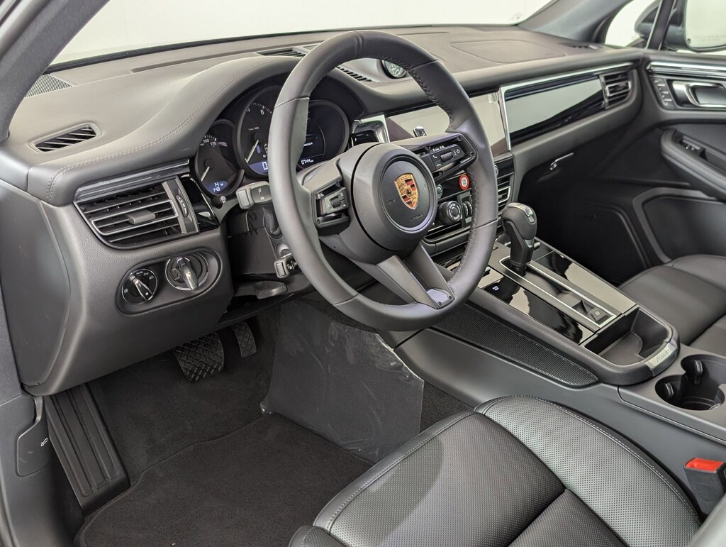 New 2026 Porsche Macan SUV