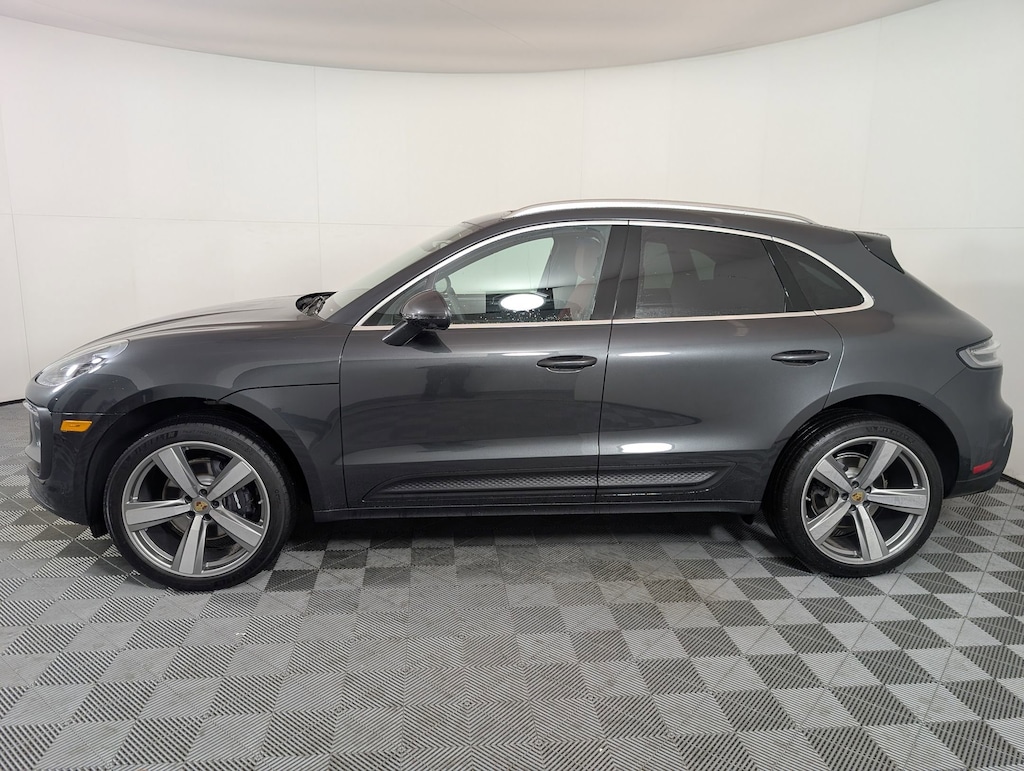 New 2026 Porsche Macan  SUV