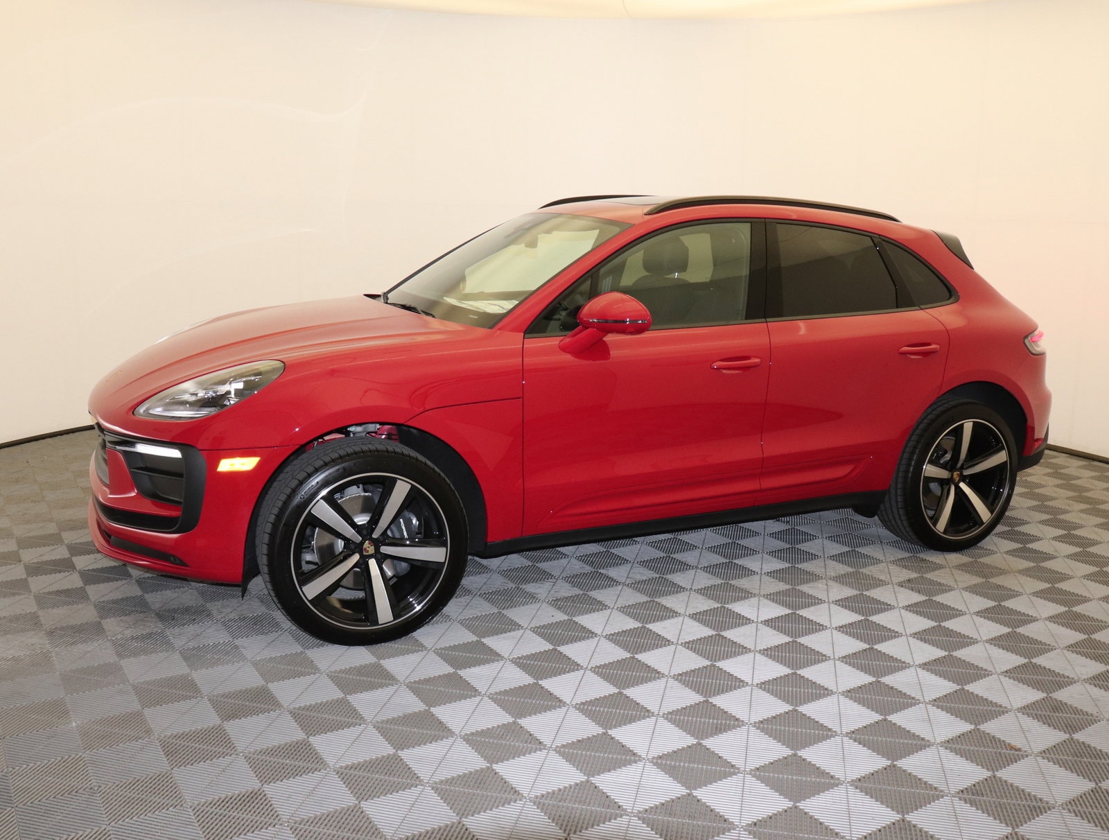 Used 2025 Porsche Macan Base with VIN WP1AA2A56SLB00546 for sale in Brentwood, TN