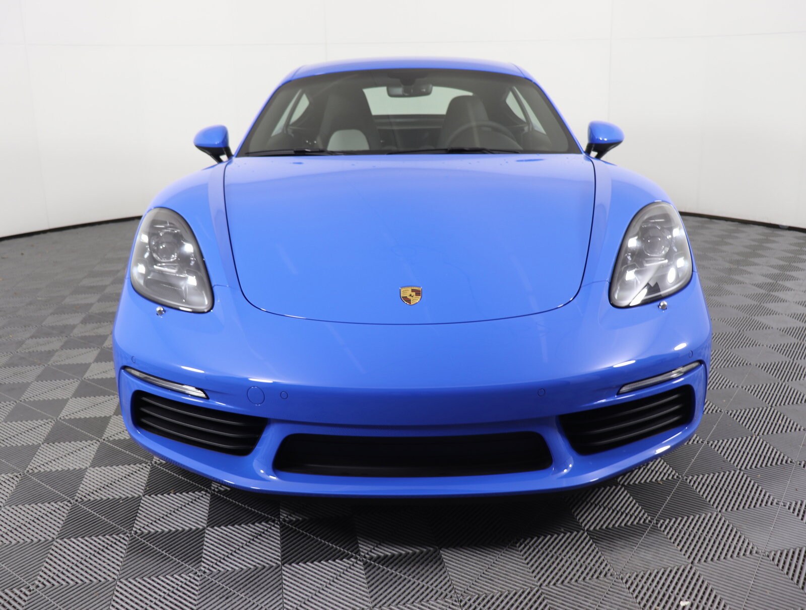 2025 Porsche Cayman Base S photo 2