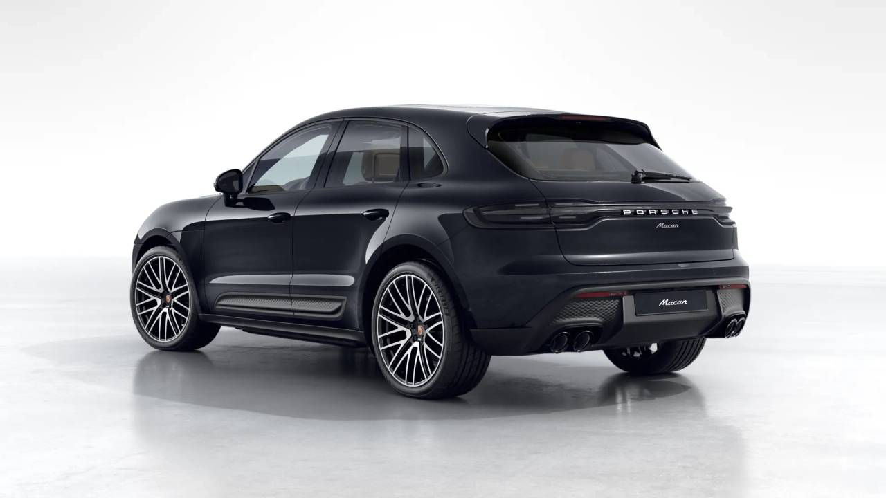 2026 Porsche Macan T photo 2