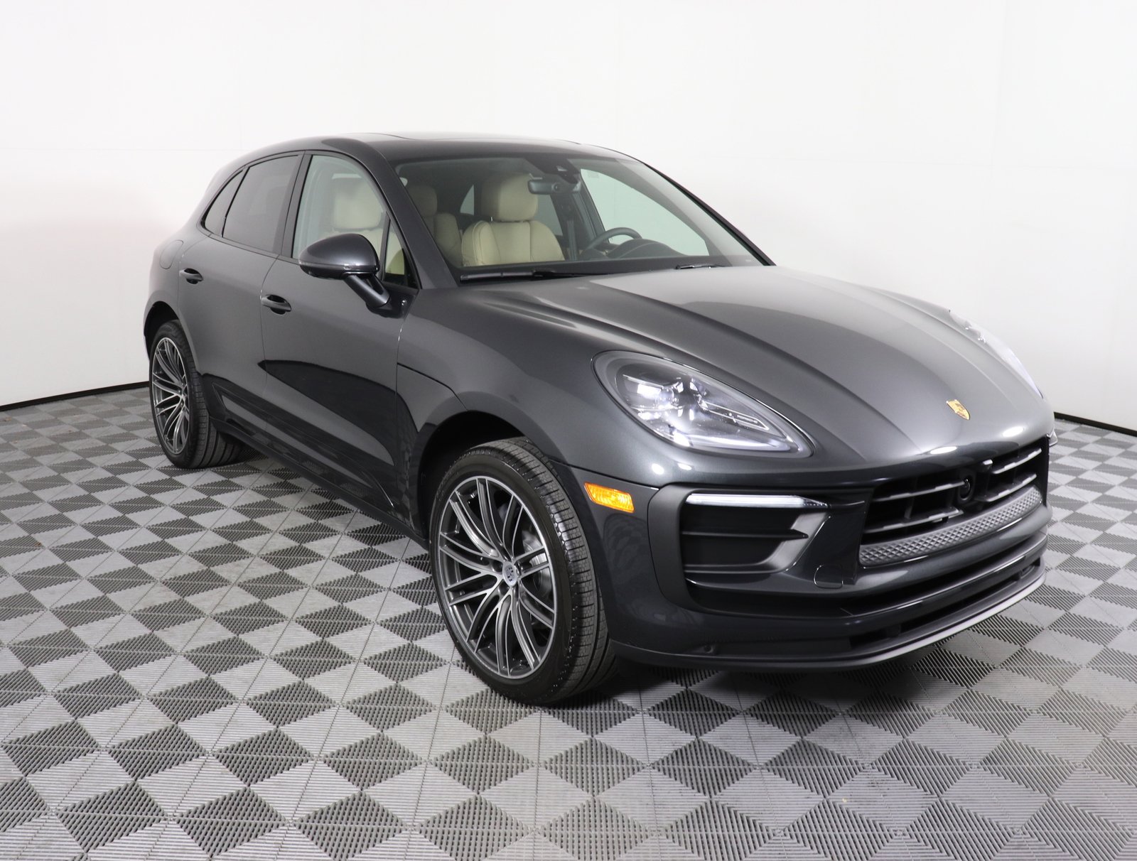 Used 2024 Porsche Macan Base with VIN WP1AA2A56RLB11637 for sale in Brentwood, TN