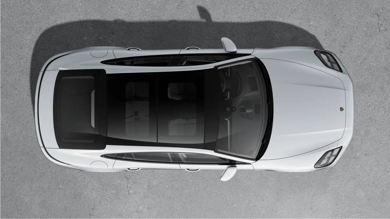 2026 Porsche Panamera E-Hybrid 4 photo 4