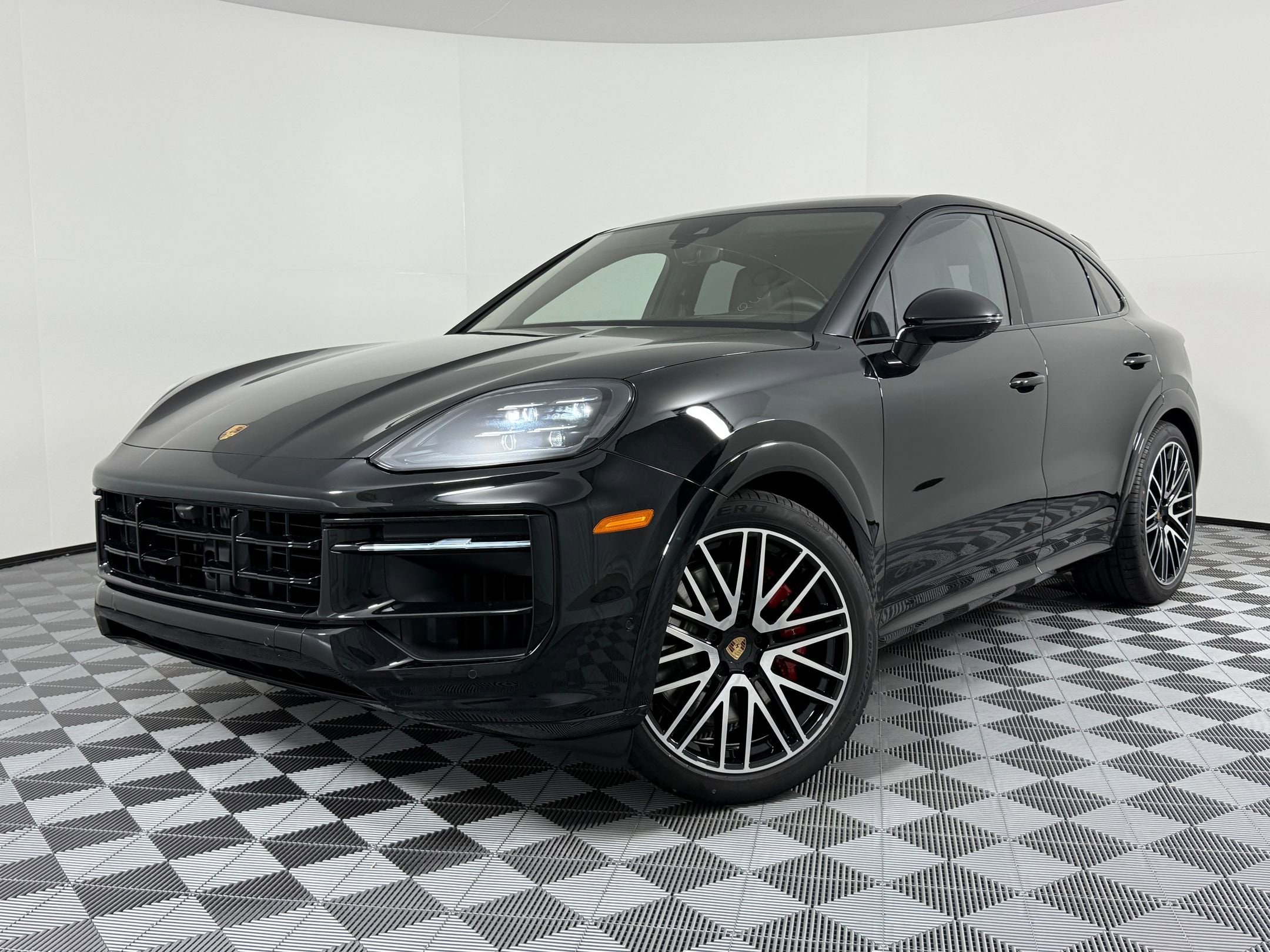 2026 Porsche Cayenne Coup GTS