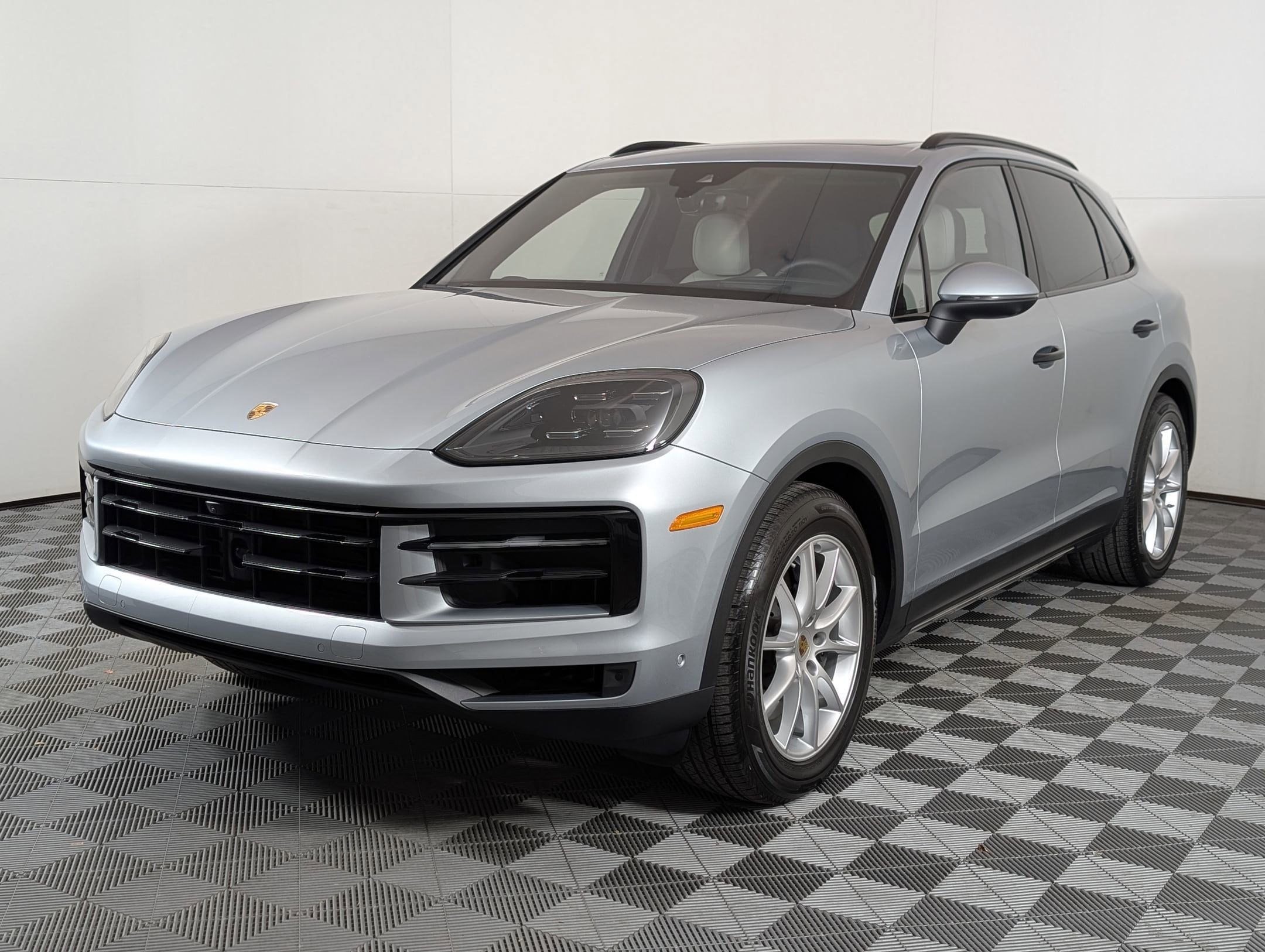 2024 Porsche Cayenne Base