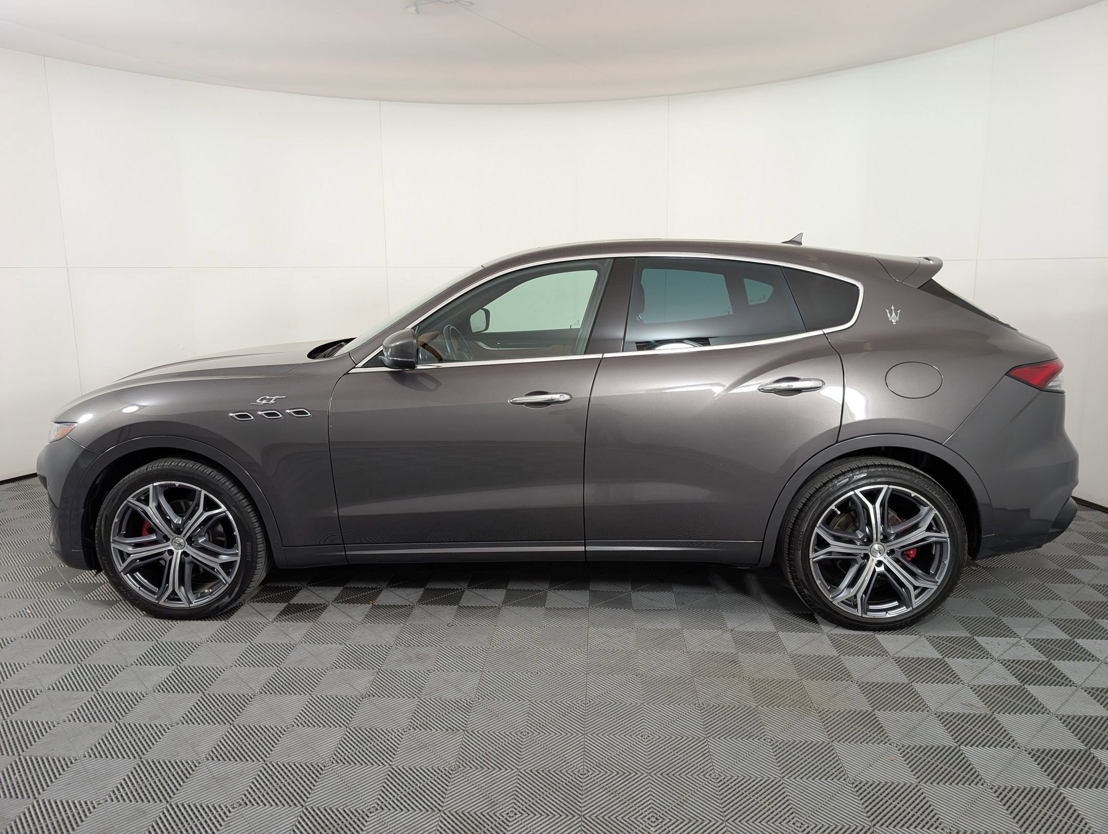 Levante GT SUV