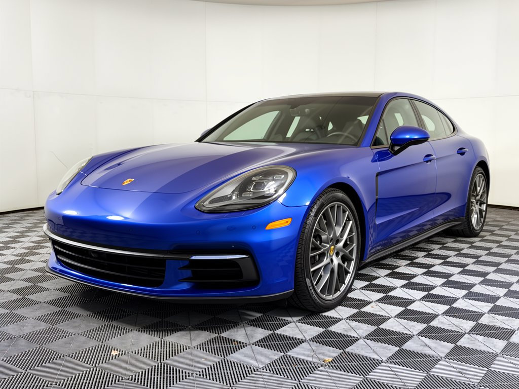2019 Porsche Panamera 4 Sedan