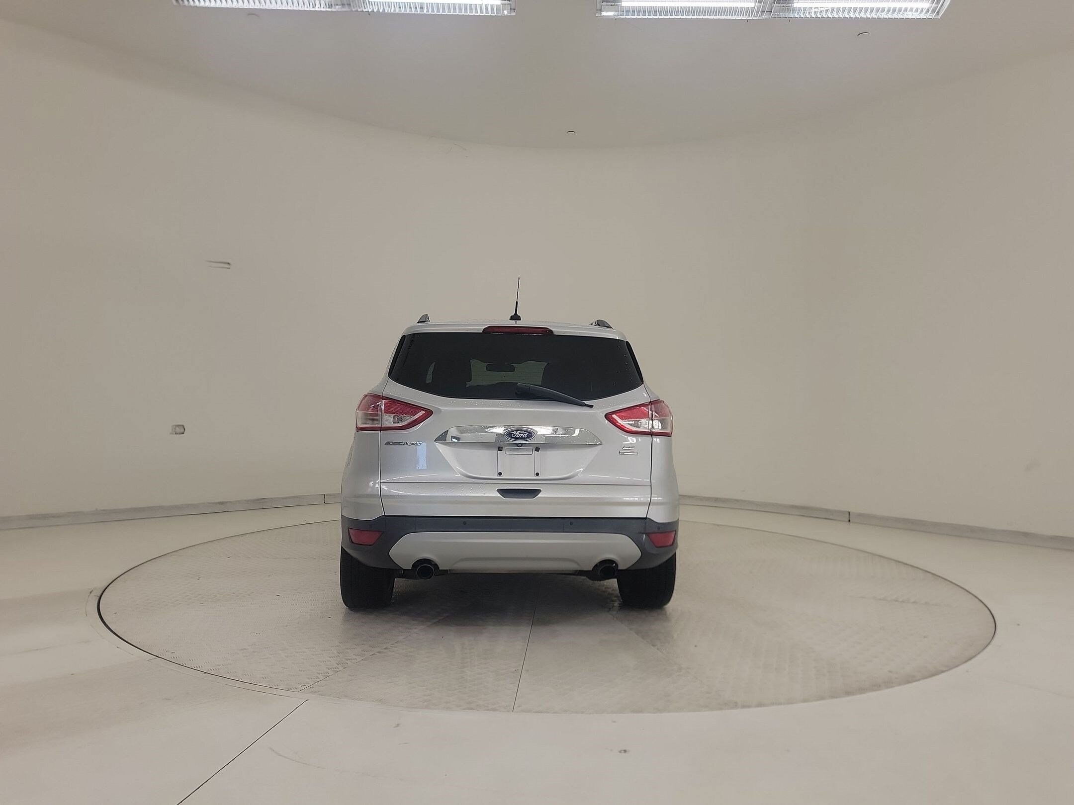 Escape SE SUV