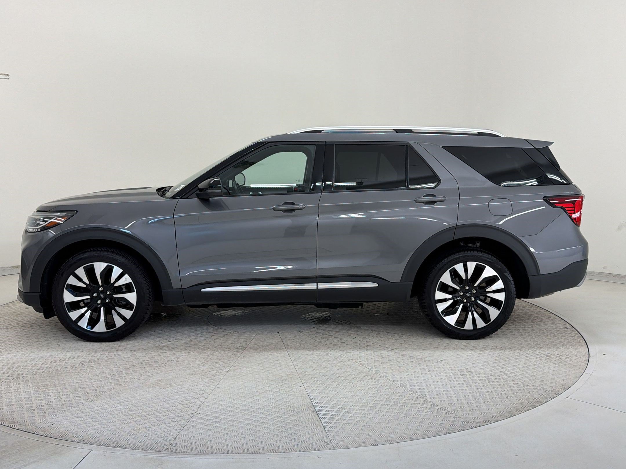 Explorer Platinum SUV