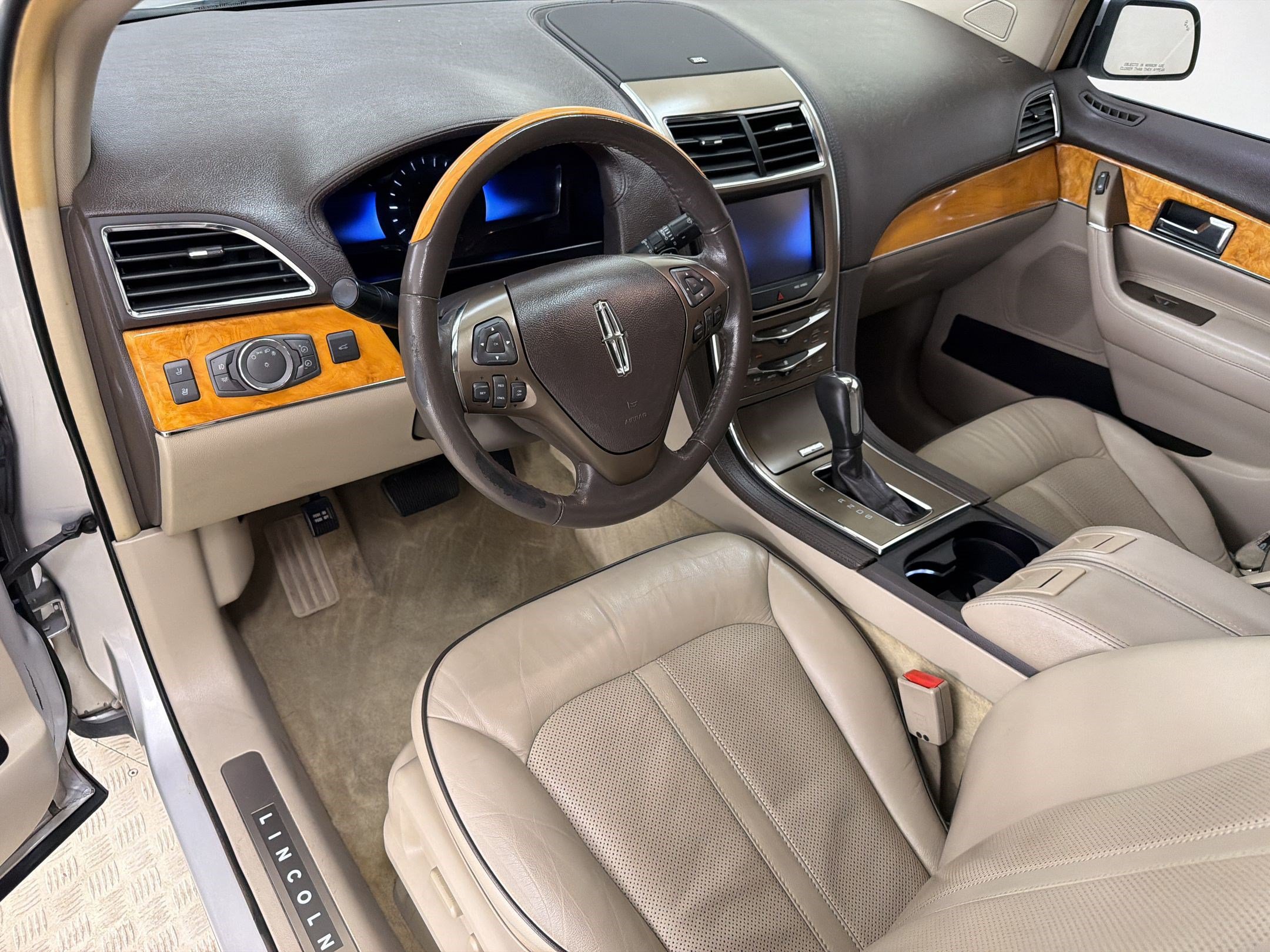 MKX MKX (FWD 4dr) SUV